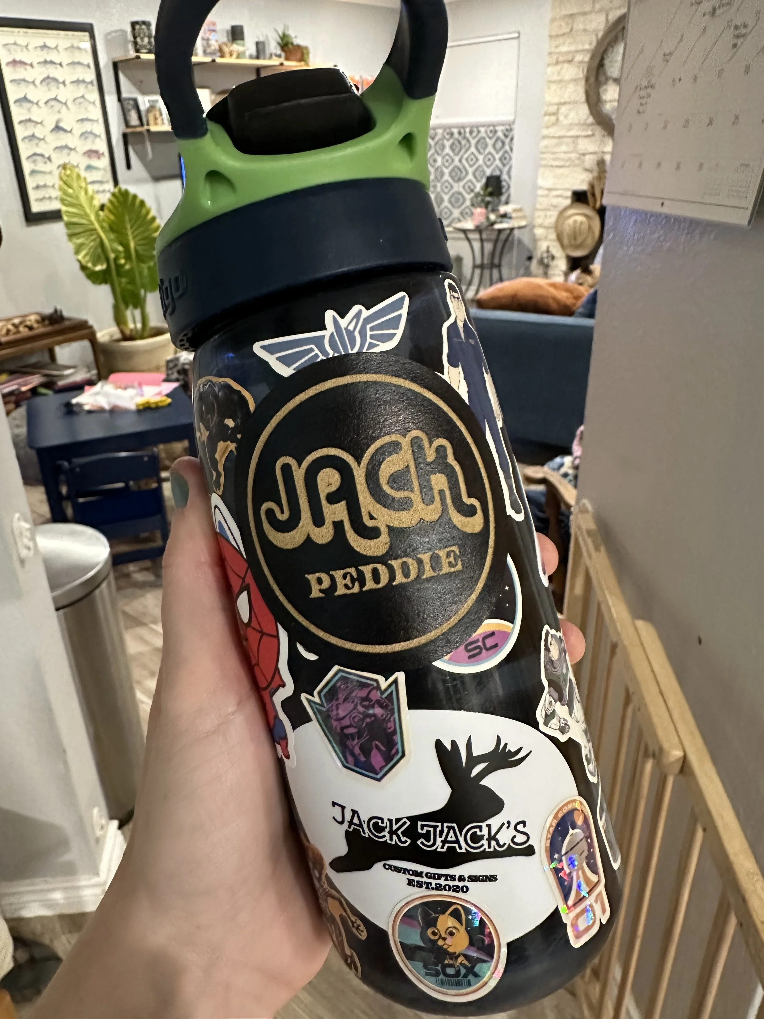 Sticker Waterbottle.jpg