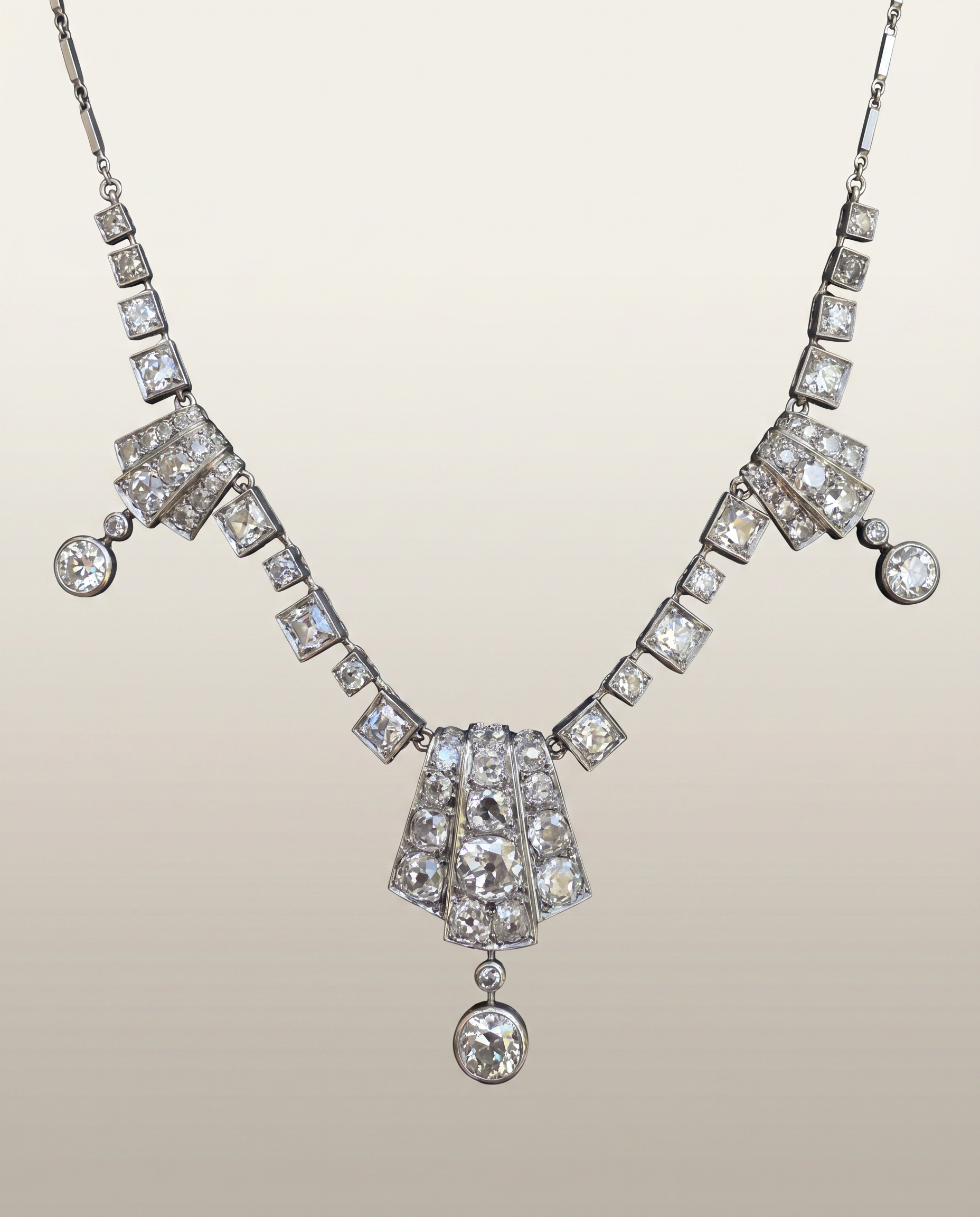 Antique Art Deco Platinum Natural Diamond Necklace