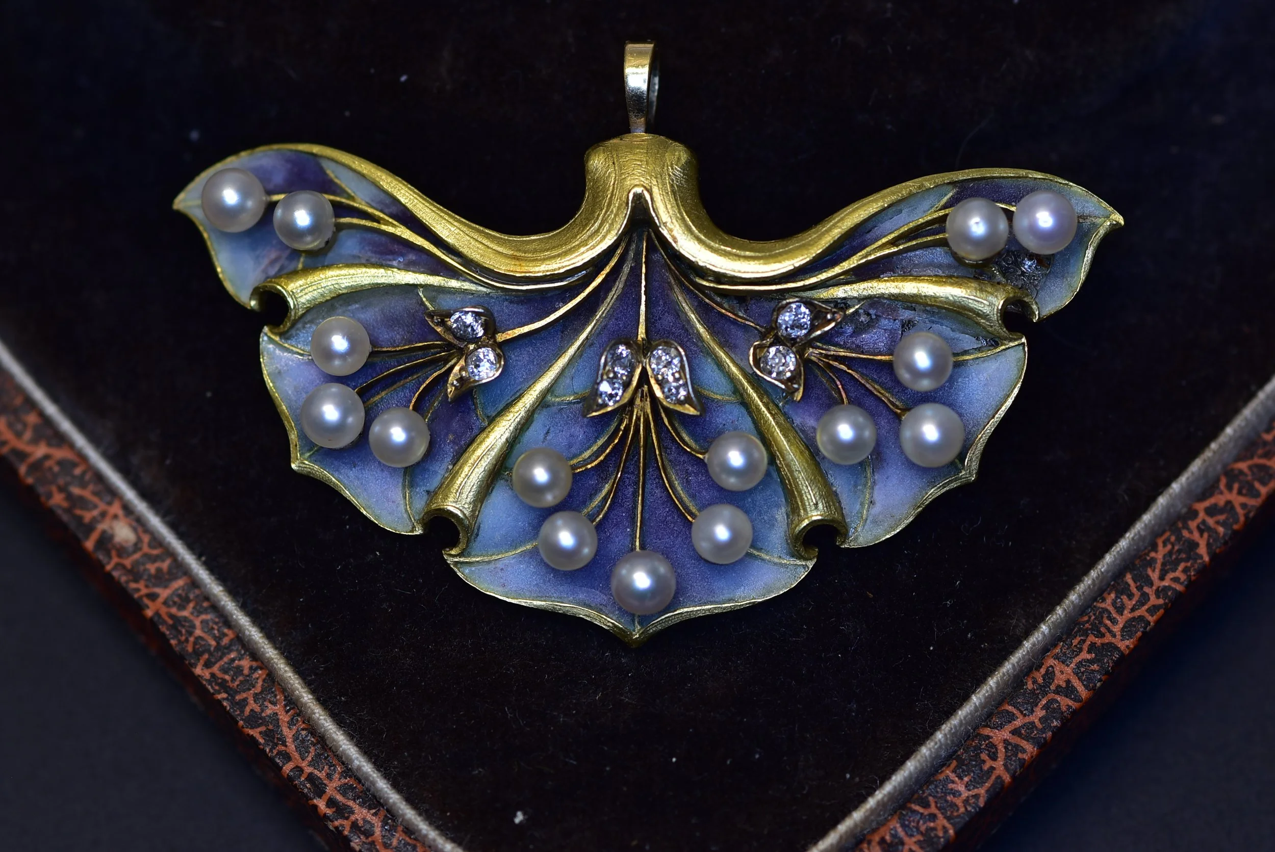 Art Nouveau Antique Diamond Enamel Flower Petal Seed Pearl Pendant