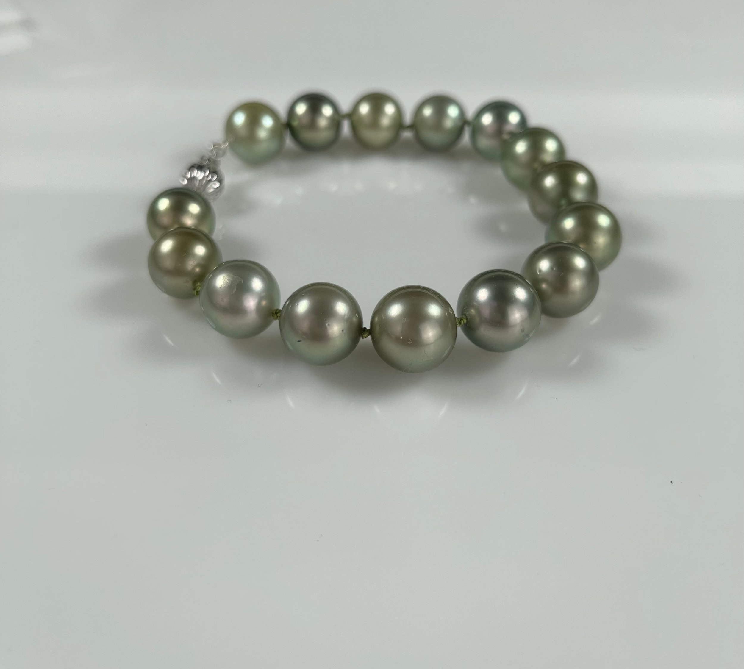https://i.etsystatic.com/18684863/r/il/406a93/3748252469/il_fullxfull.3748252469_gs70.jpg