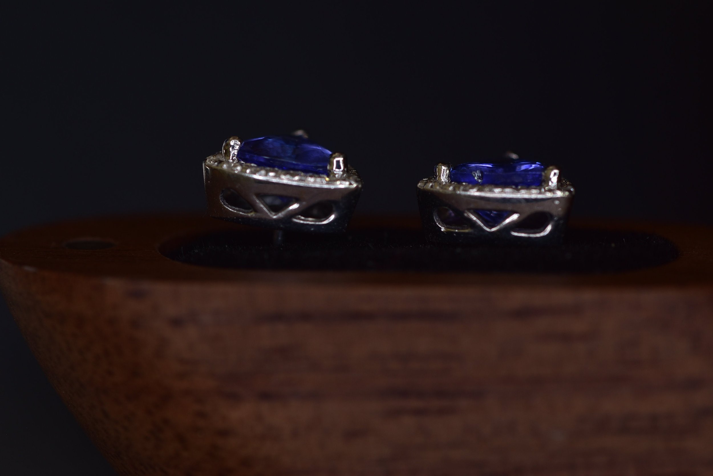 https://i.etsystatic.com/18684863/r/il/ecaffd/5482496217/il_fullxfull.5482496217_svcr.jpg