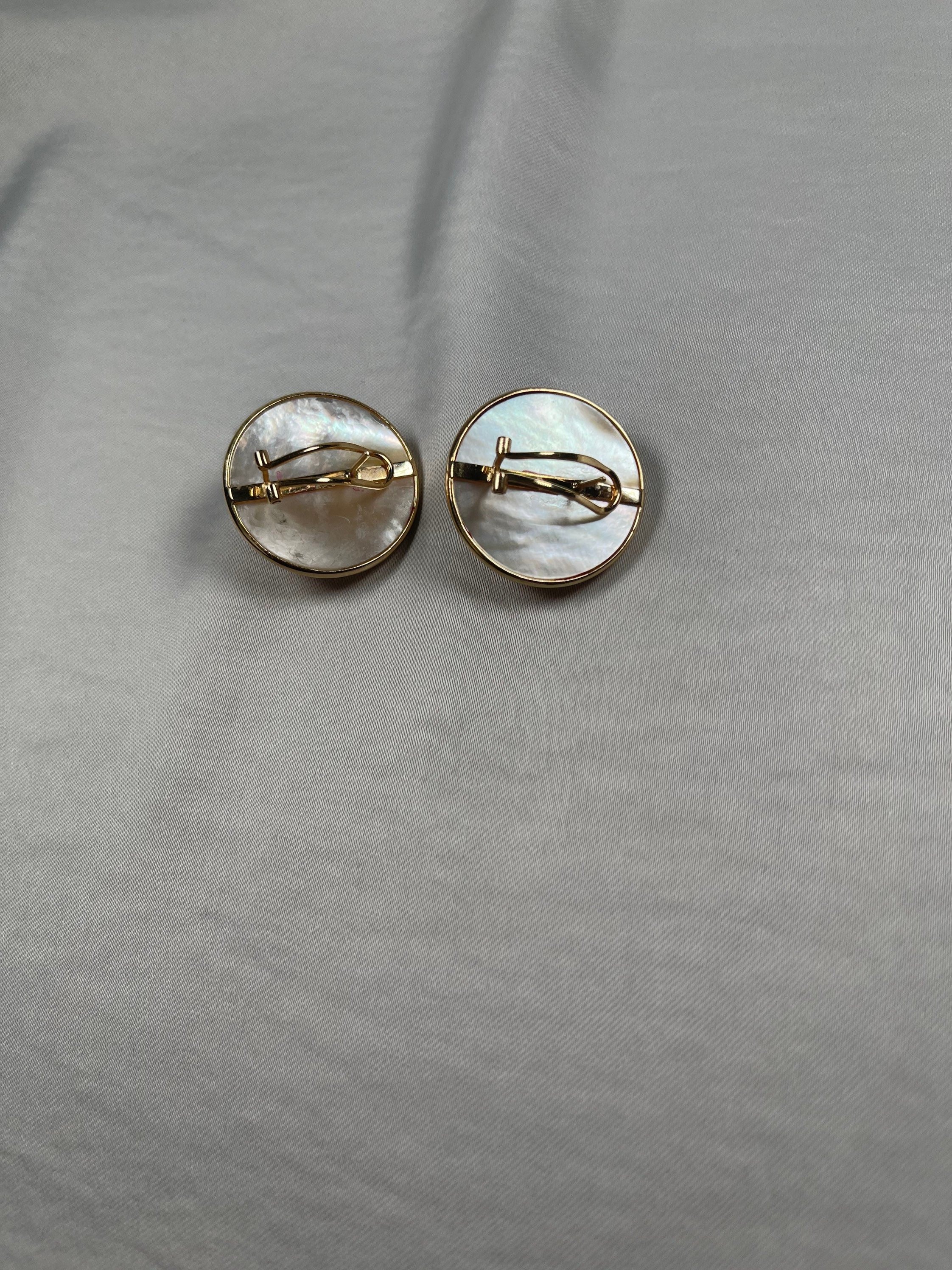 https://i.etsystatic.com/18684863/r/il/d1b3b8/3355969271/il_fullxfull.3355969271_q196.jpg