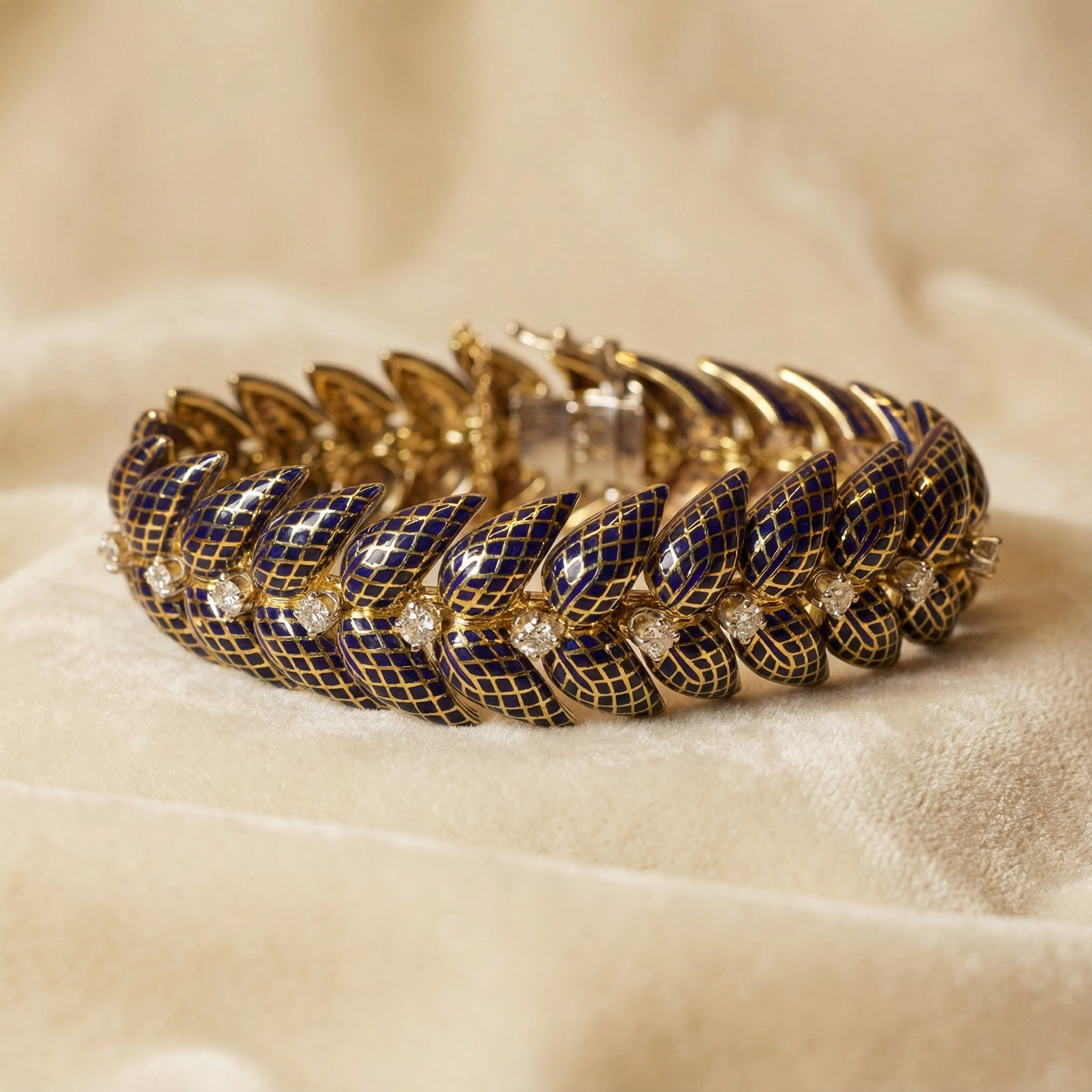 Vintage 18 karat gold Plique-à-jour Enamel Natural Diamond Bracelet