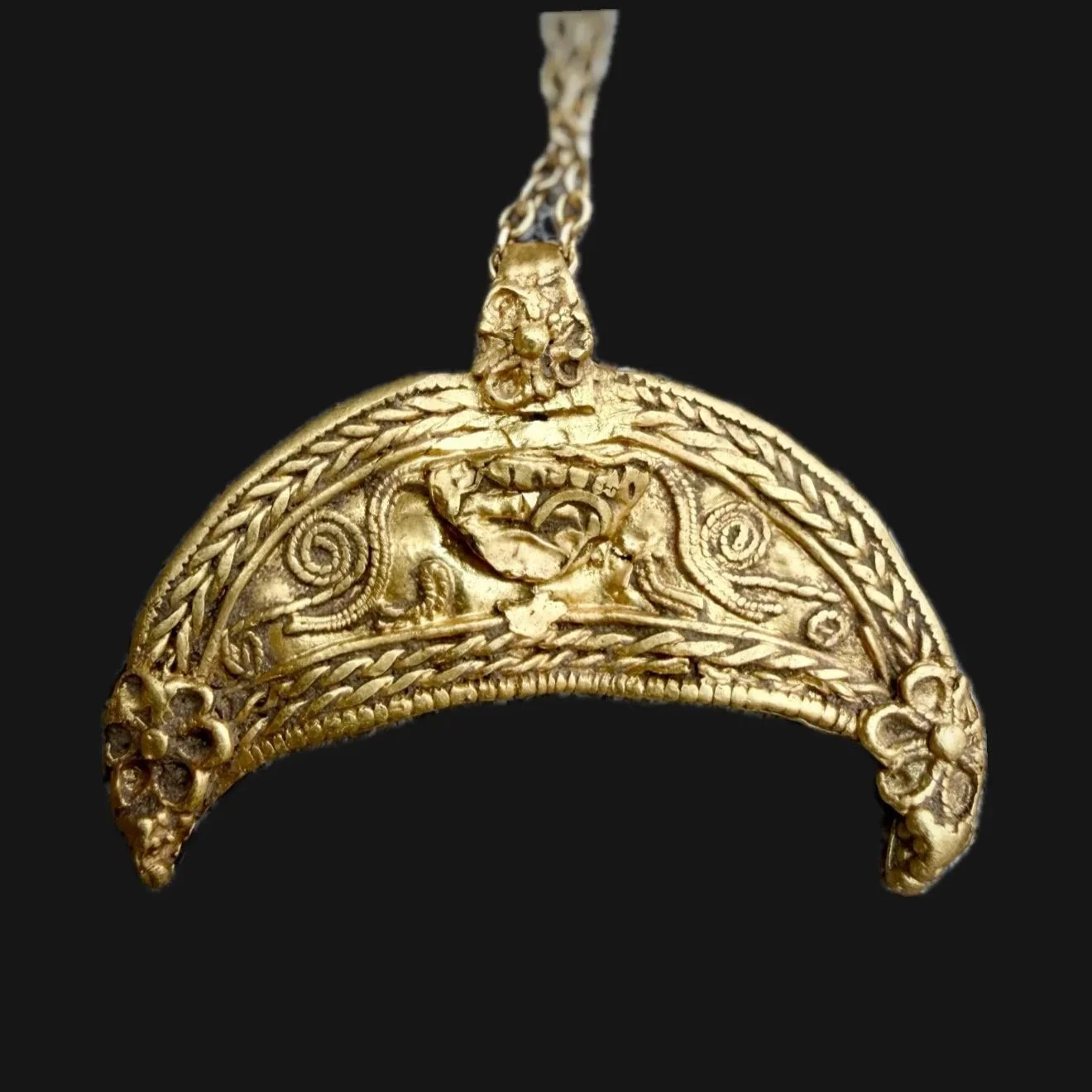 Hellenistic Period Ancient Gold Lunate Pendant