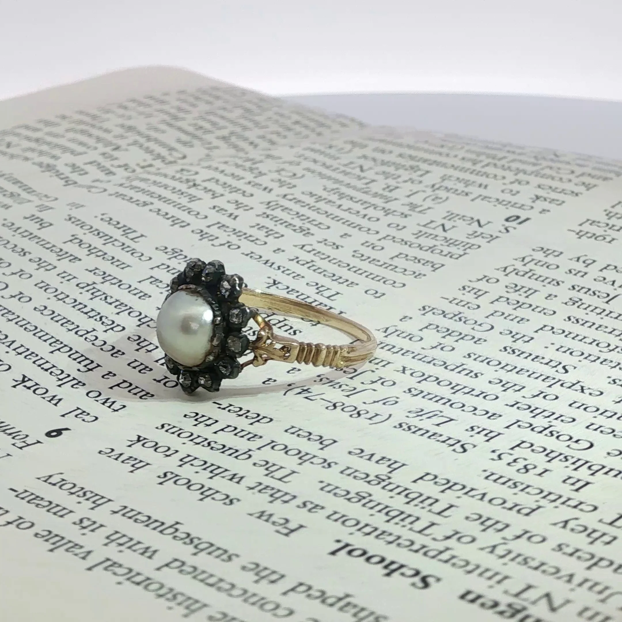 Antique Georgian 15k Pearl Old Mine Cut Diamond Ring