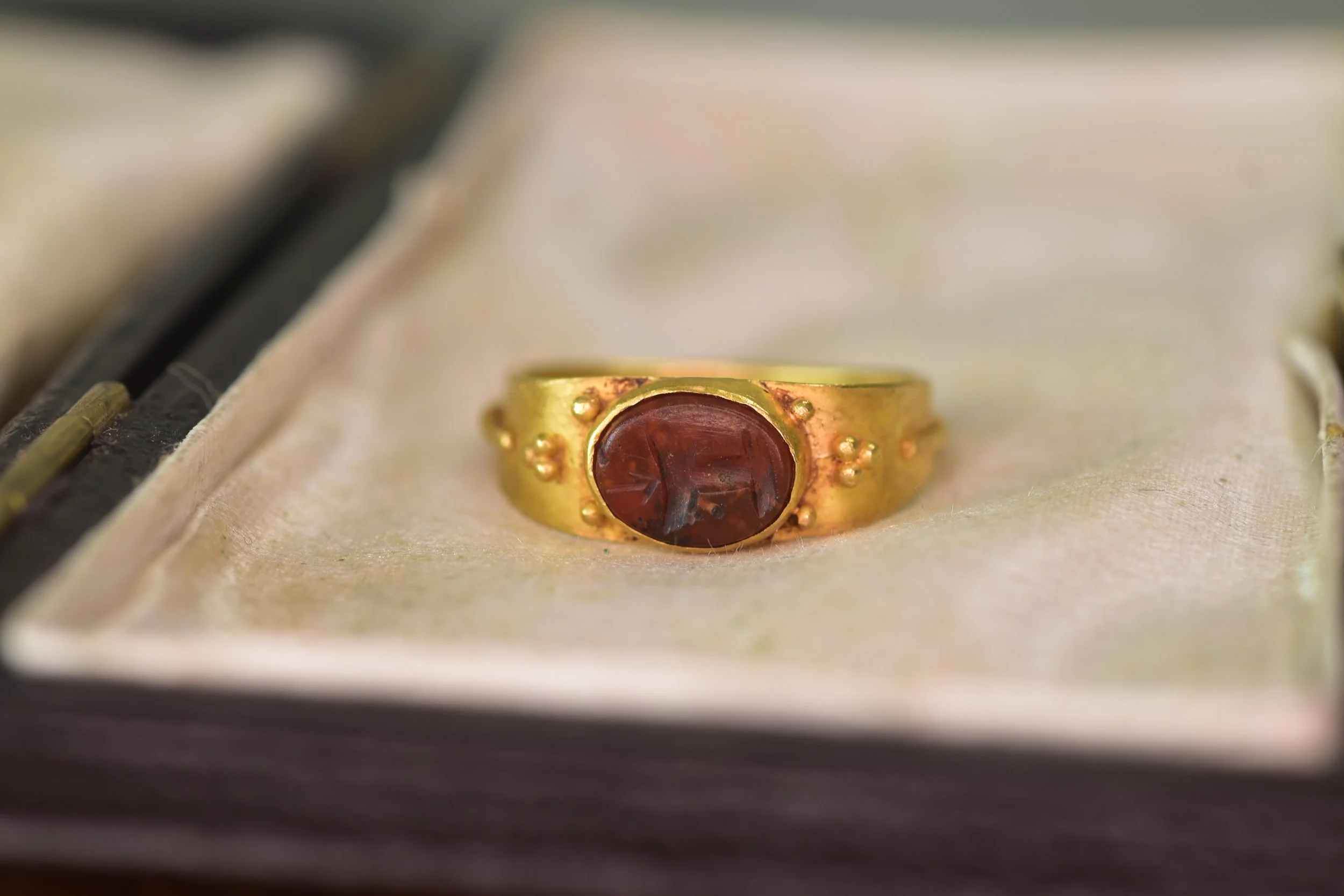 Ancient Roman 20k Gold Carved Carnelian Chalice Ring