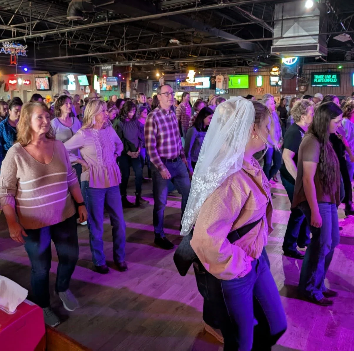 line dancing2.jpg
