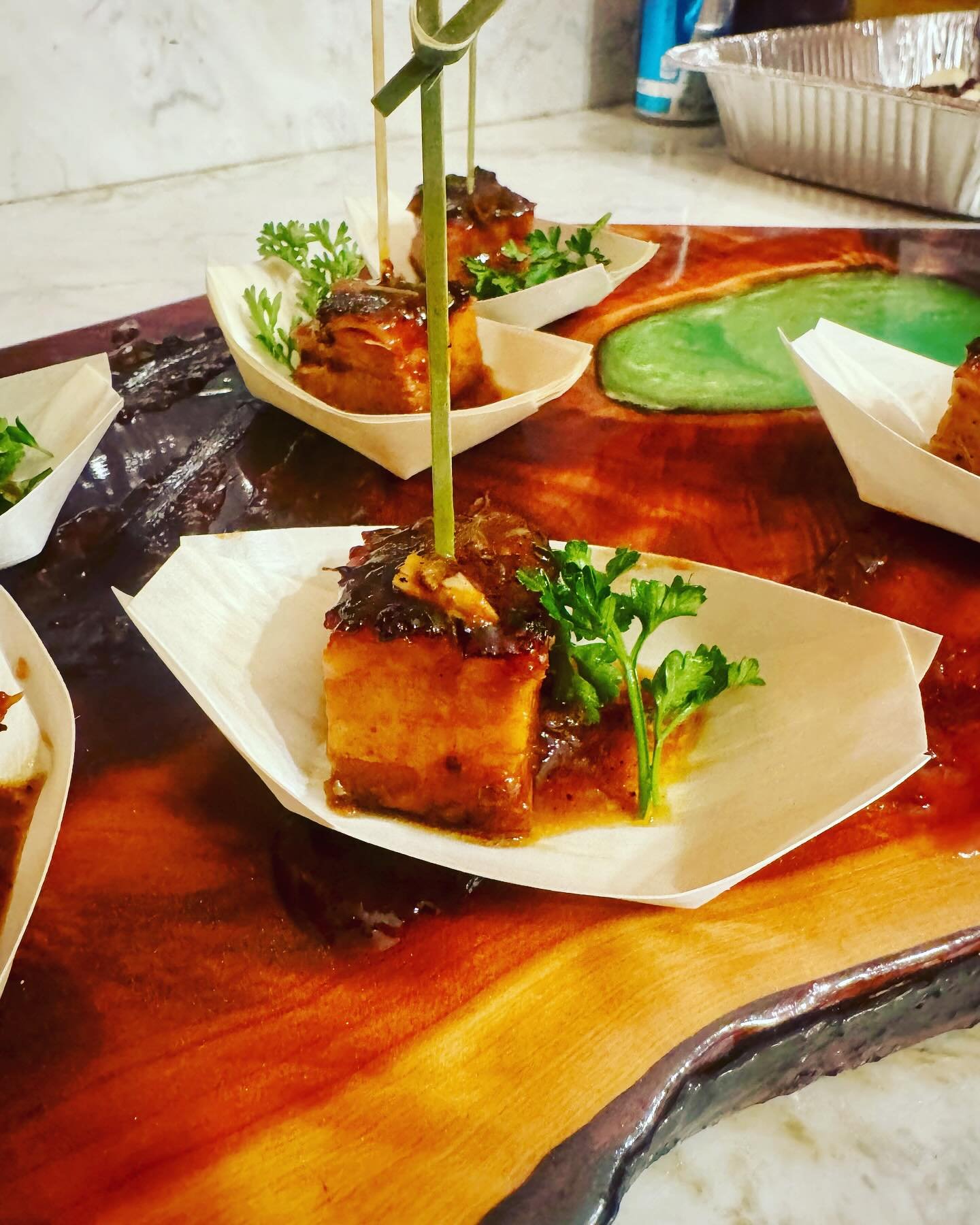 Pork Belly Burnt Endz - Kimchi + Cracklin Hot Honey Demi Glac&eacute; #porkbelly #kimchi #cracklin #charleston #chef @gloversottilehouse @holycityaffairs