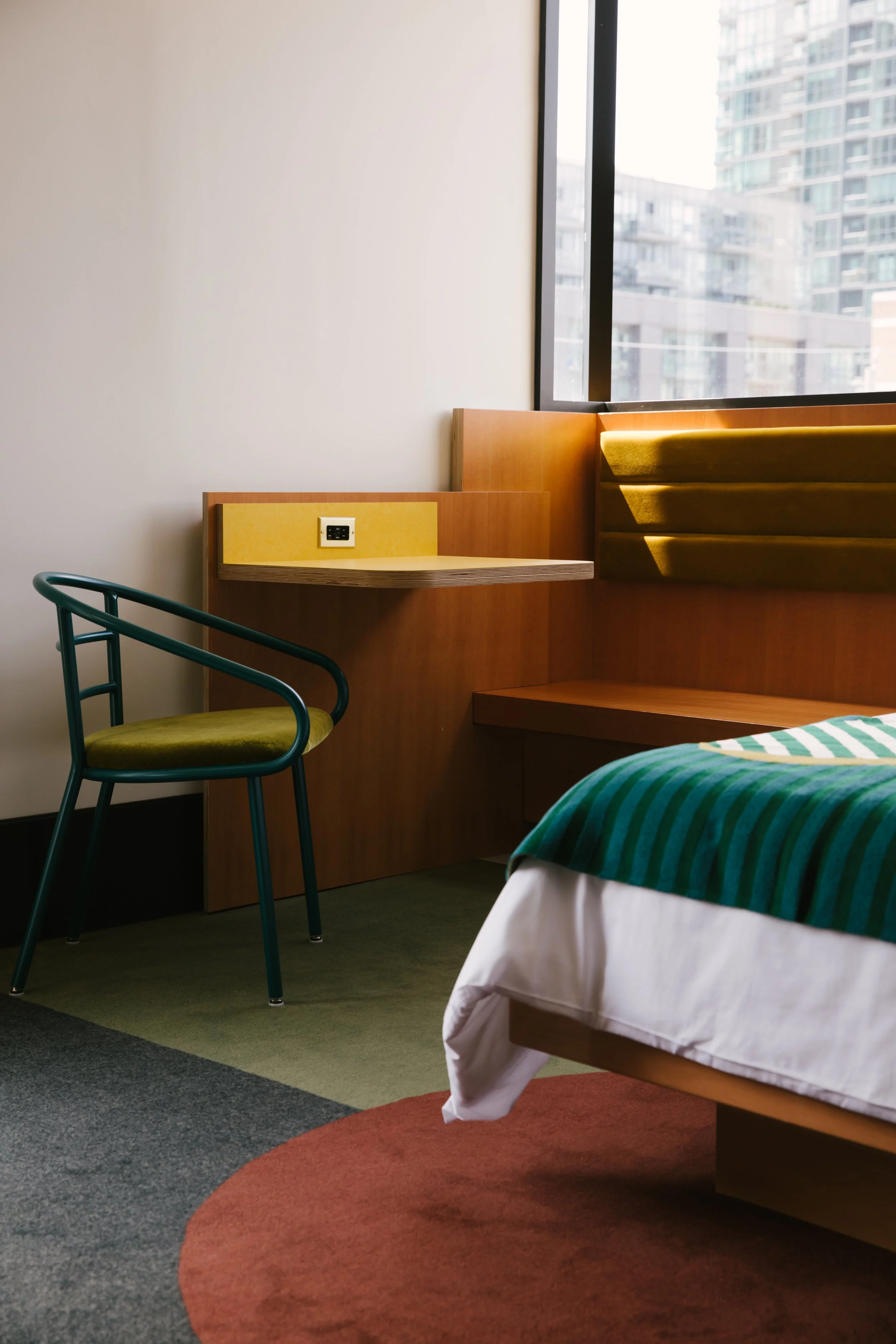 LouisaNicolaou_045A3249_DrakeHotel.jpg
