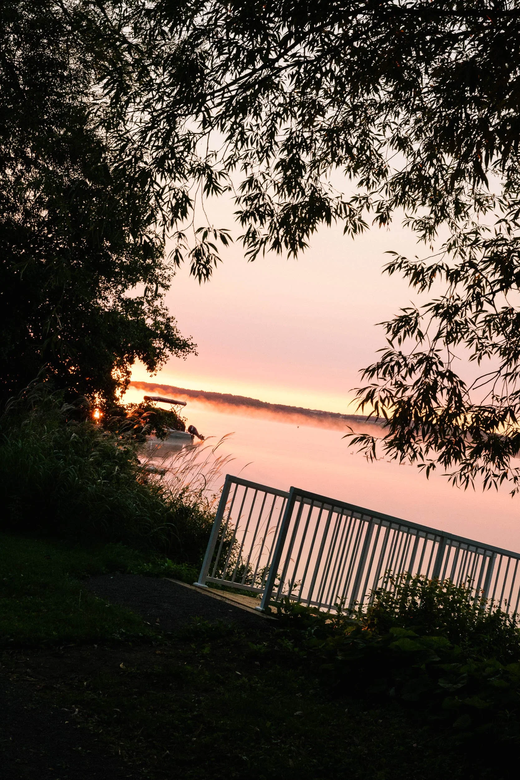 AaronWynia_AW 09-25-24-9800_MutualFriends.jpg