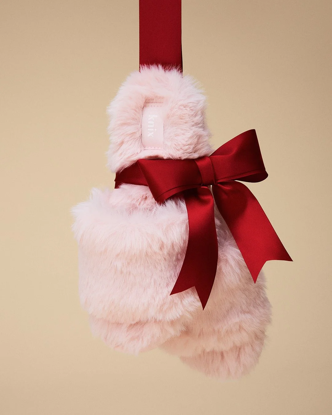 Knix_HolidayCopy of Knix_Off-Fig-Lifestyle_Q42025-Holiday_-_Fuzzzy Slippers-Soft Pink18337.jpg