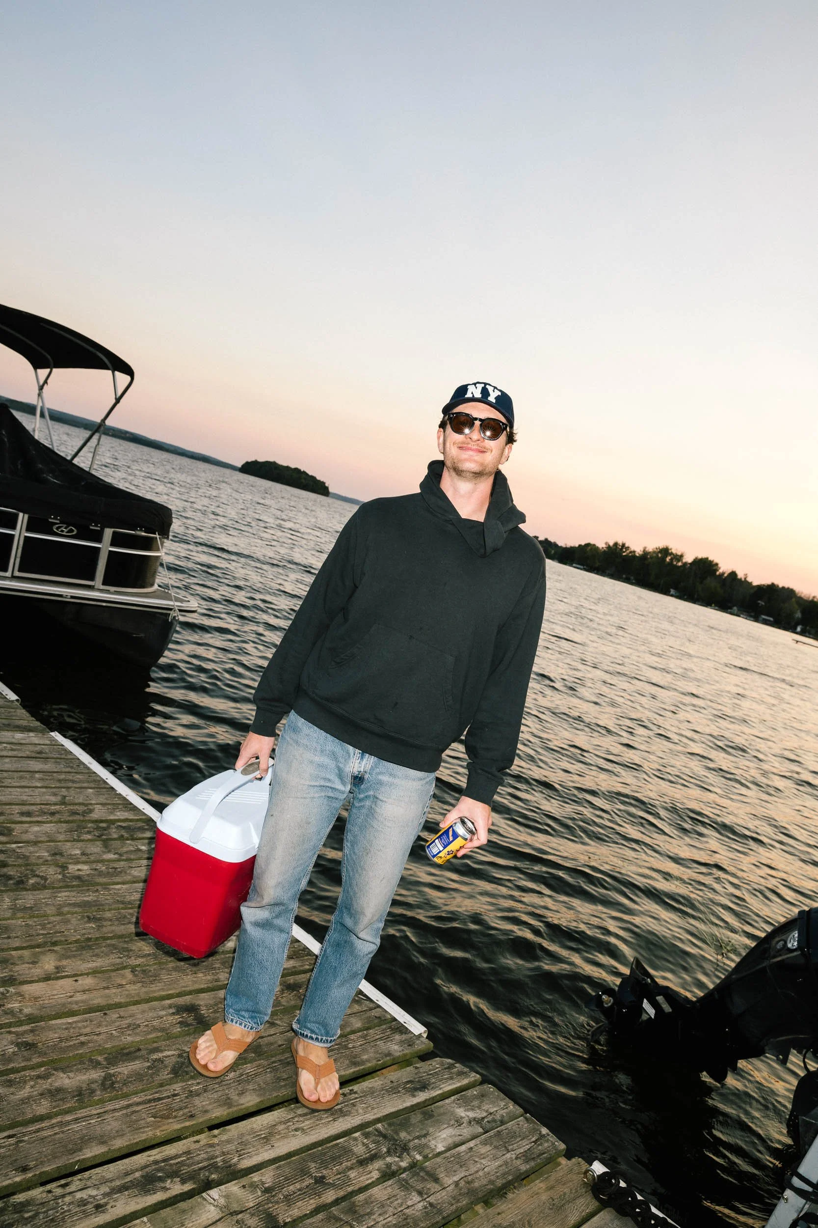 AaronWynia_AW 09-25-24-9666_MutualFriends.jpg