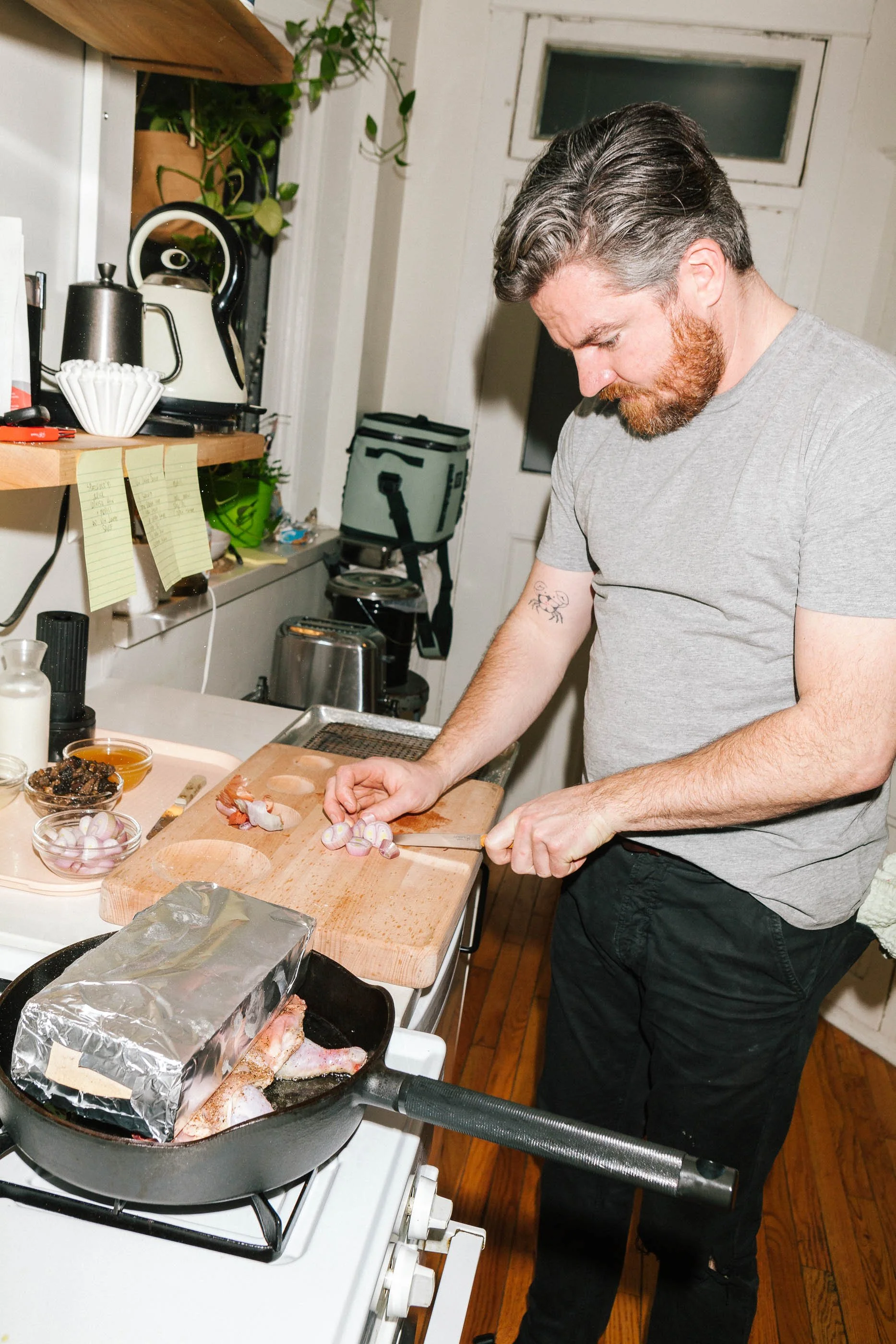 AaronWynia_AW - Web-8924-2_MattyMathesonCookware.jpg