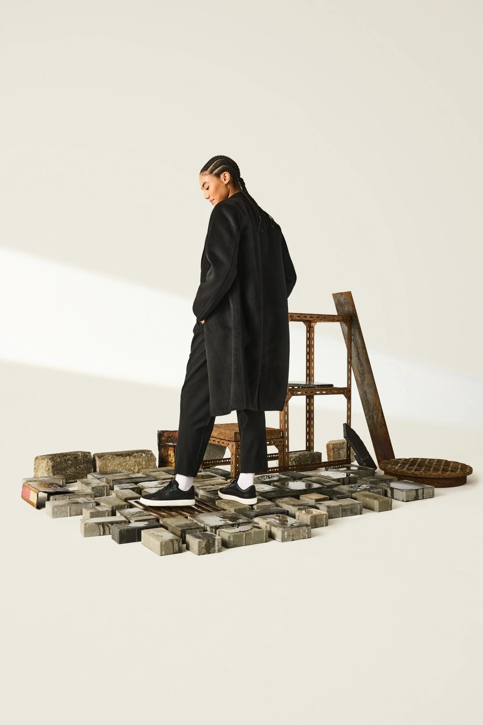 PaulBolasco_Vessi_ProductPlayground_Soho_Tania_1220_VESSI (Custom).jpg