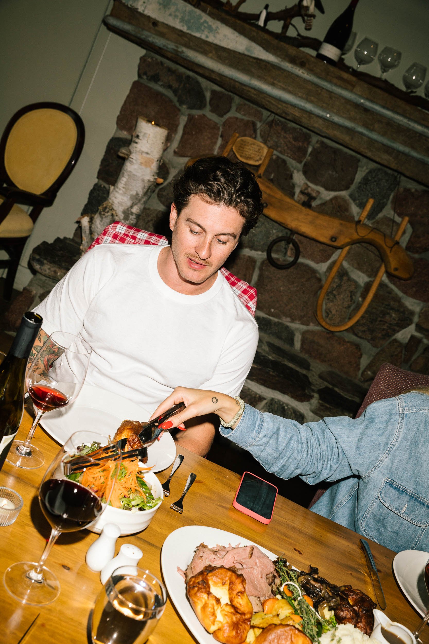 AaronWynia_AW 09-25-24-2972_MutualFriends.jpg