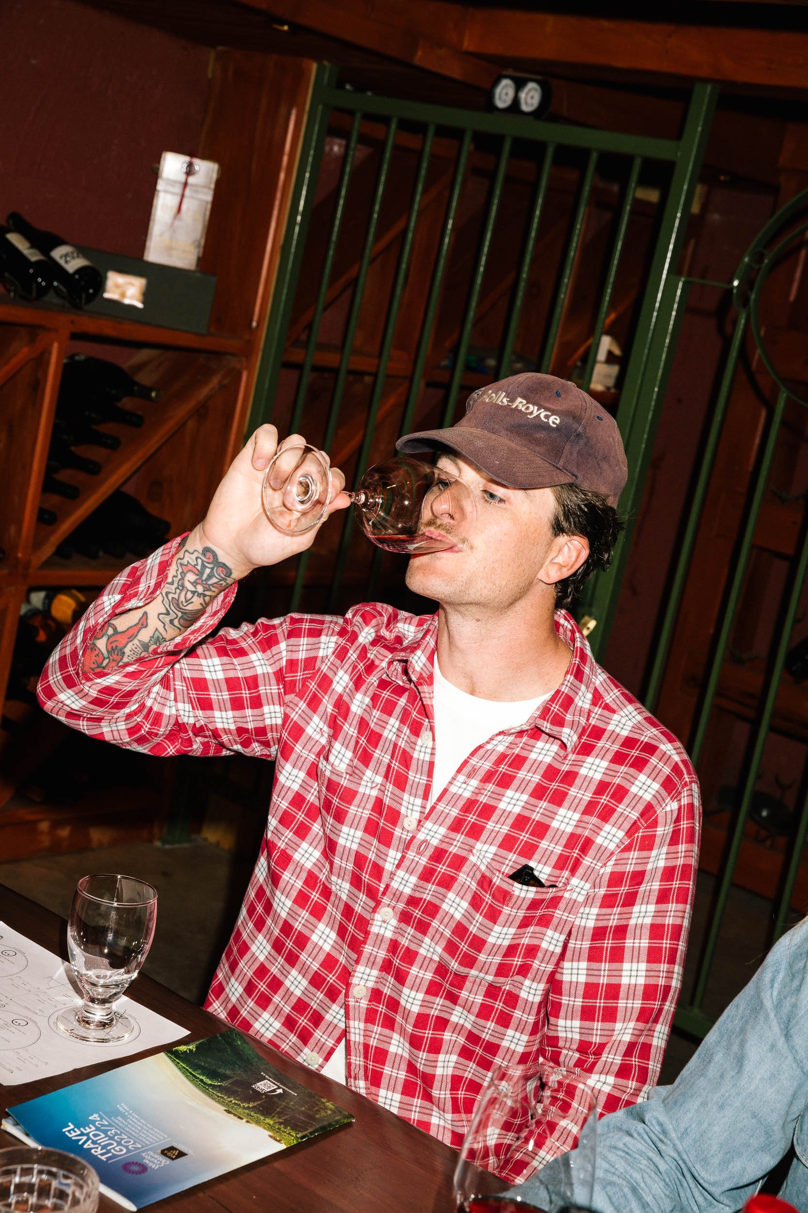 AaronWynia_AW 09-25-24-2898_MutualFriends.jpg