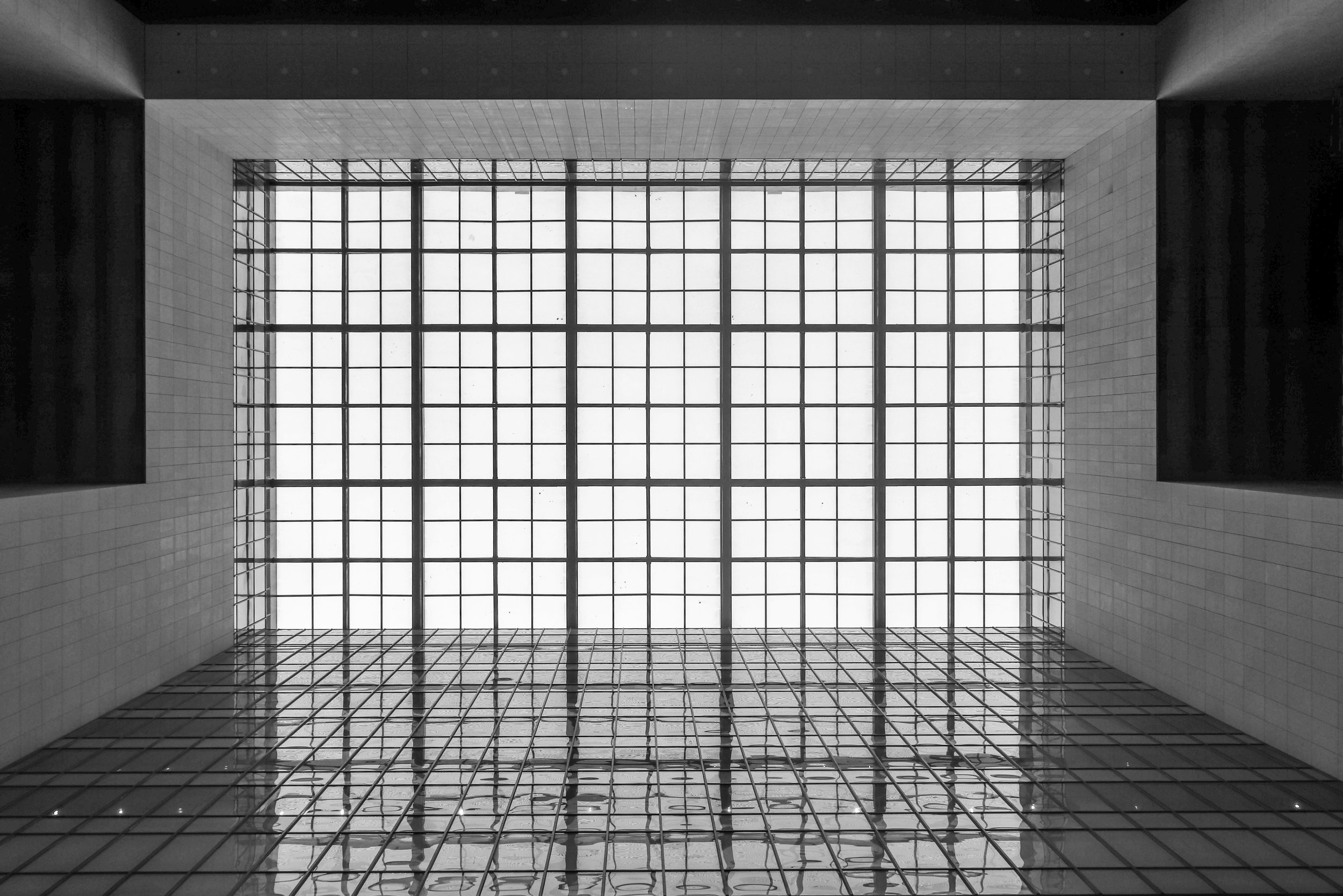 Open Space Curtain Wall - Worm’s-eye View