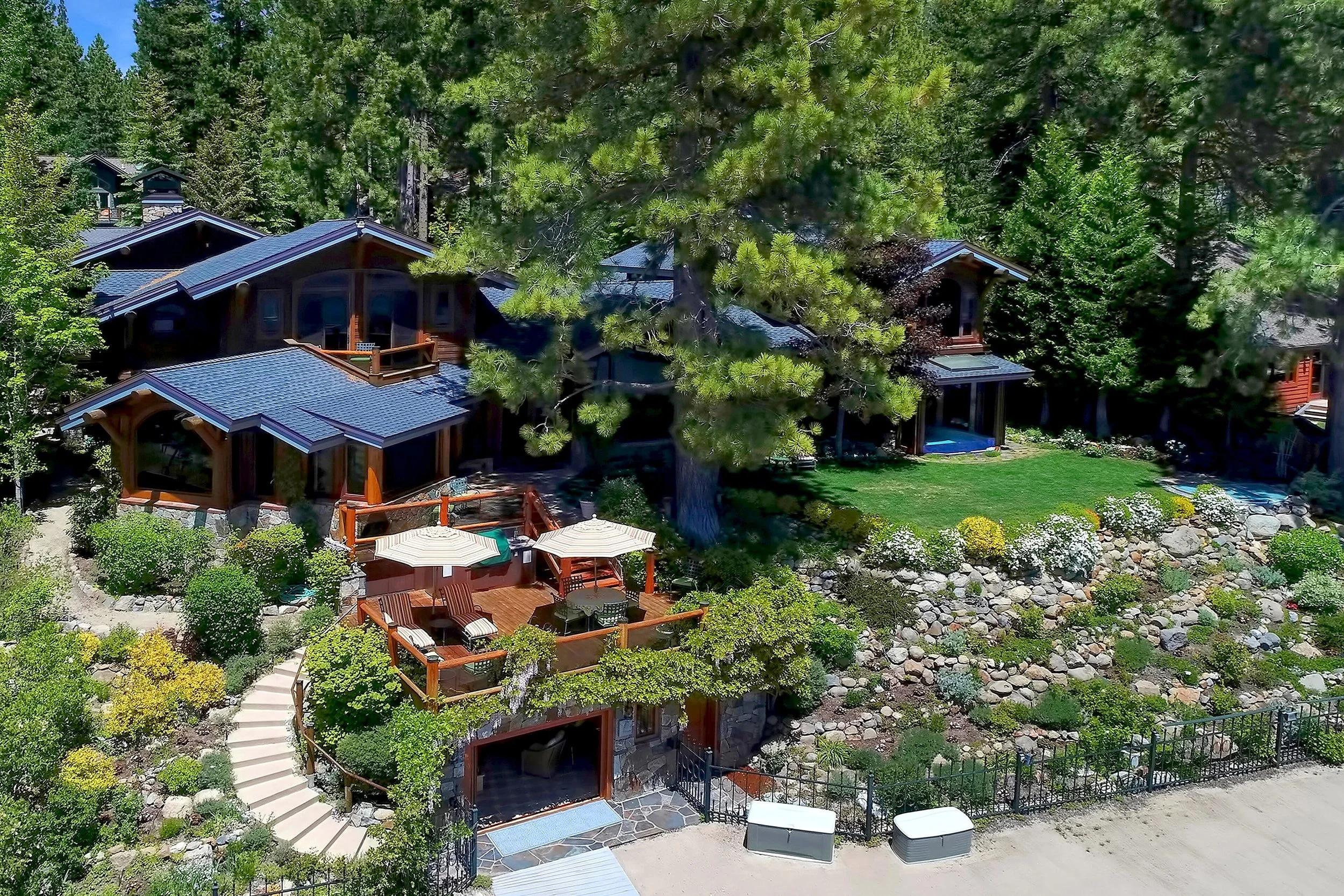 1145 Vivian Ln Incline Village-print-011-015-a11-3840x2560-300dpi (1).jpg