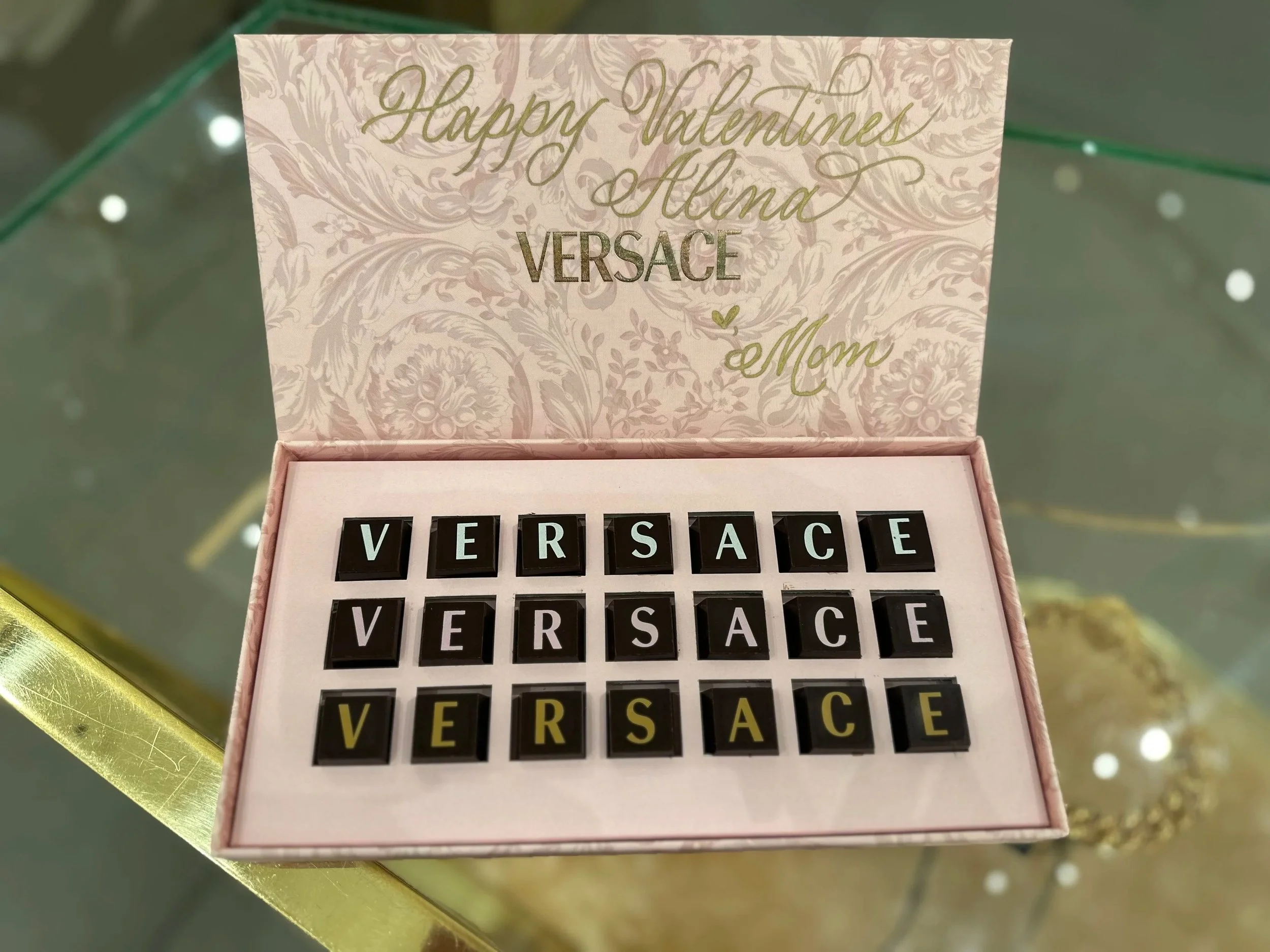 Versace_SubtleGraceCalligraphy_LiveEventArtist%2BNorthern_VA_WashingtonDC_DMV_Calligrapher%26Engraver2.jpg