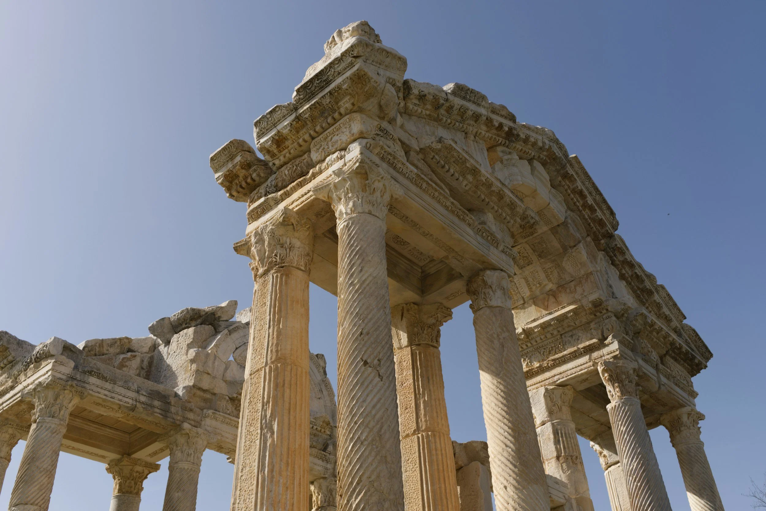 What is the Difference Between a Pharisee and Sadducee?