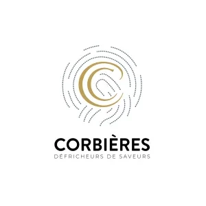 Logo avec un cercle doré stylisé et le texte 'CORBIÈRES DÉFRICHEURS DE SAVEURS' en dessous.