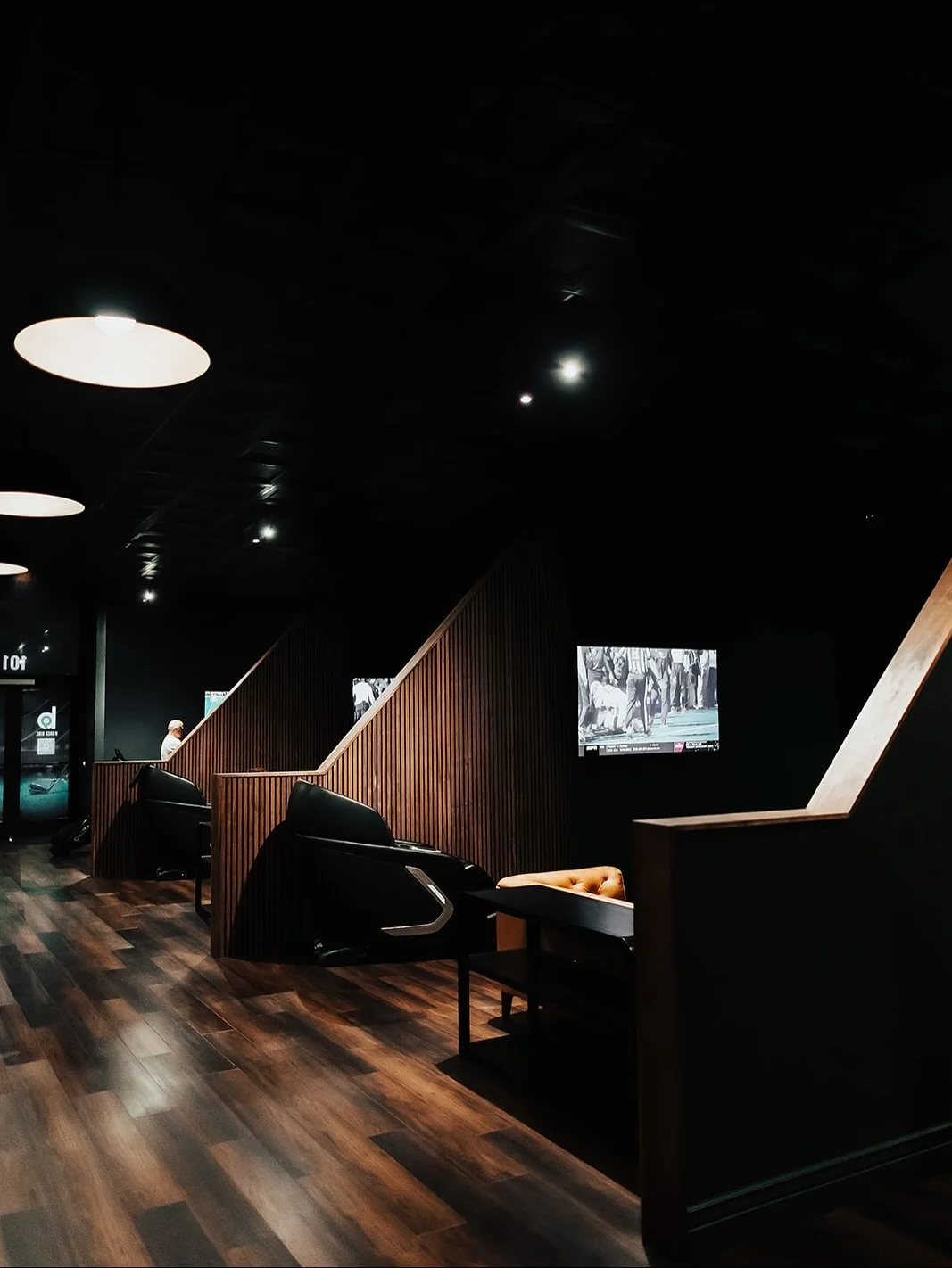 Client: We want a remodel that feels like a cigar lounge 
Citizen builders: say less
.
.
.
@b9golflehi #remodel #commercialremodel #commercialbuilder #utahbuilder #cigarlounge