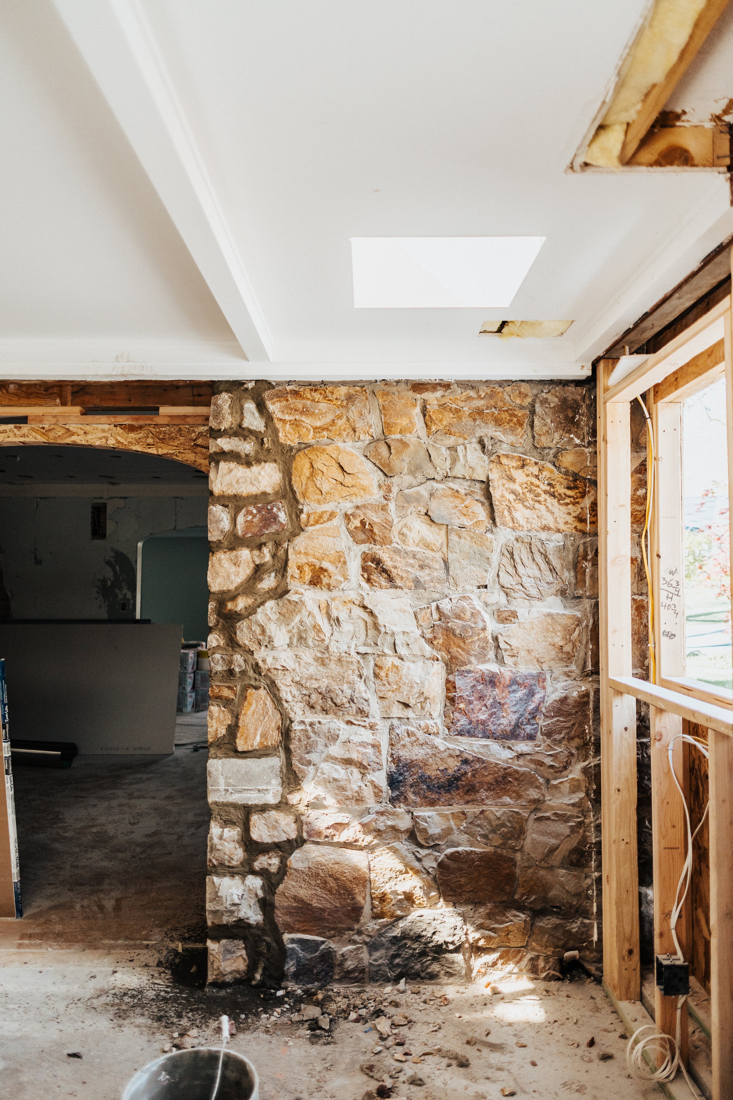 When you start a remodel or custom build, one of the most important, but often overlooked, decisions you’ll make isn’t just design or finishes… it’s how your project is priced.