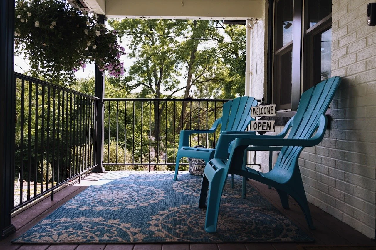 Image-Front Porch-Doc's Family.jpeg