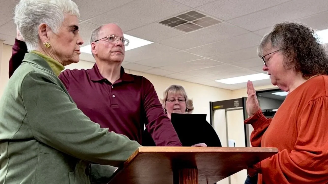 NEWLY ELECTED COUNCIL MEMBERS SWORN-IN 
