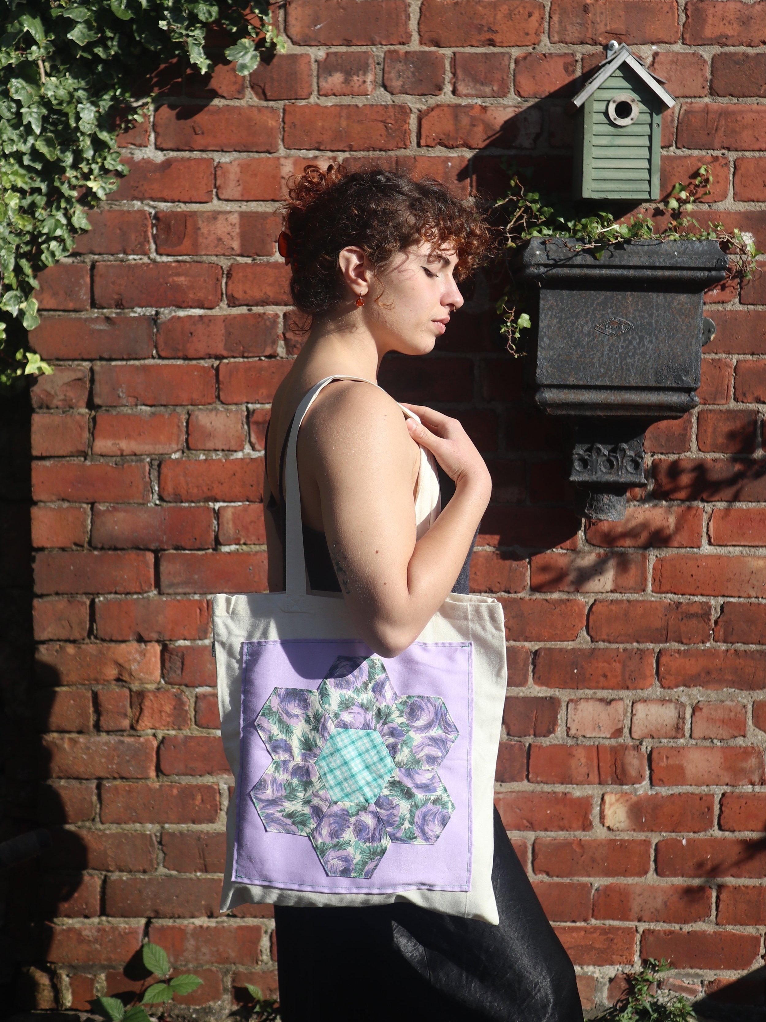 Shannon%2BMcQuade%2BGranny%2BSquare%2BTotes.jpg