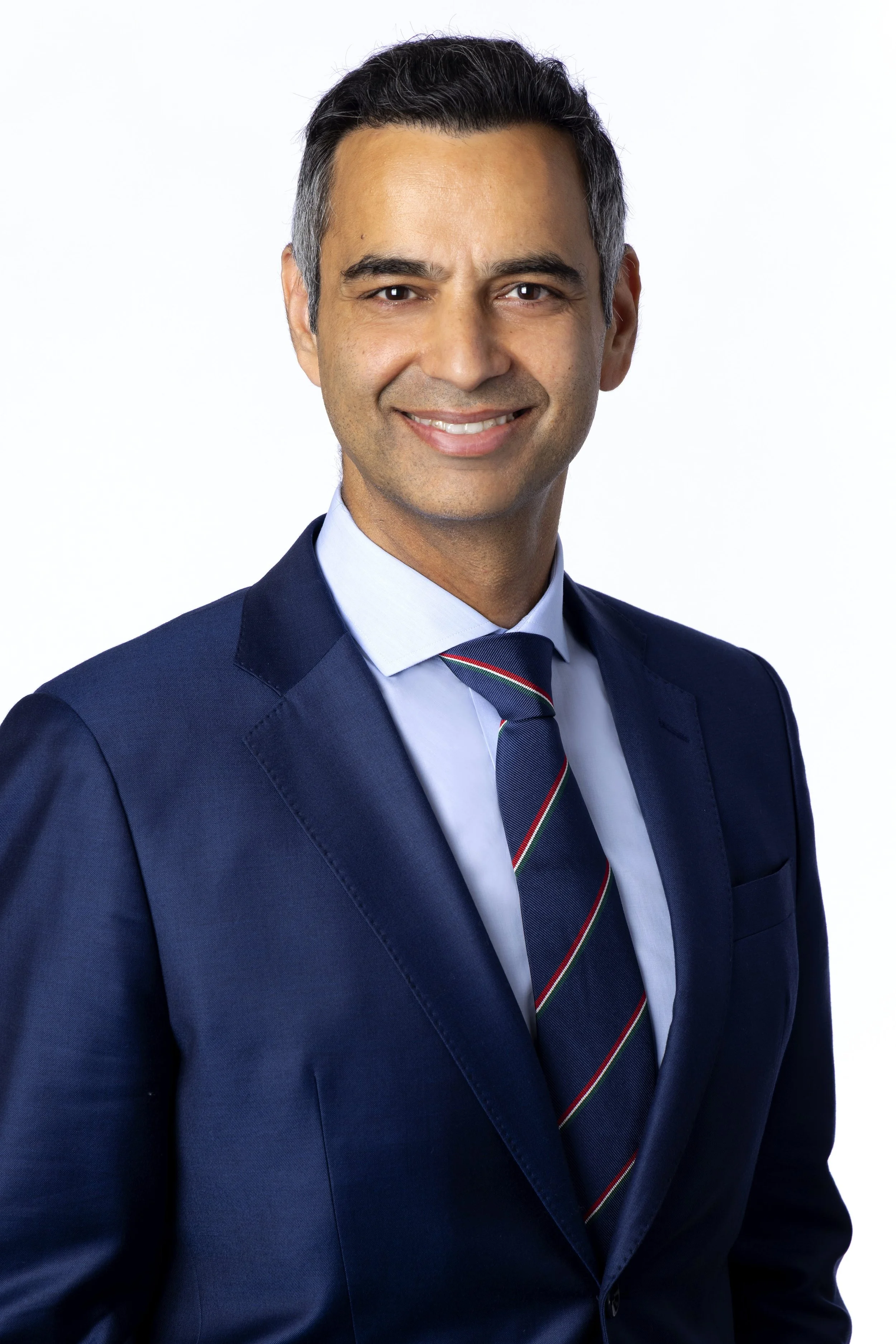 Shahzad Shaefi, MD