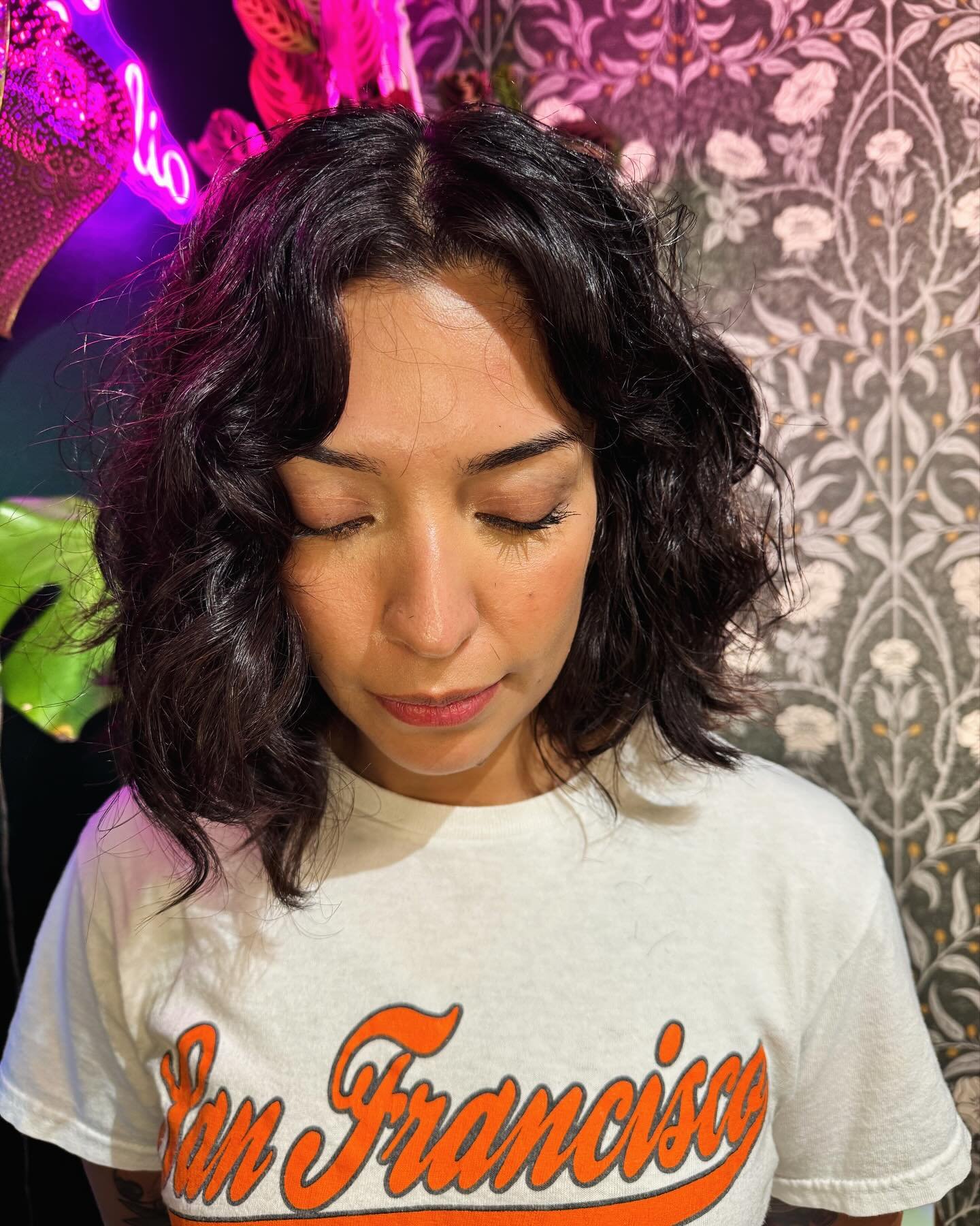 @deezoozoo has an epic head of hair🥵 swipe for the before!⏩️⏩️⏩️ #renorazorcut #renocurlycut #renohair #renohairstylist #renoalthairstylist #midtownreno #midtownrenosalon