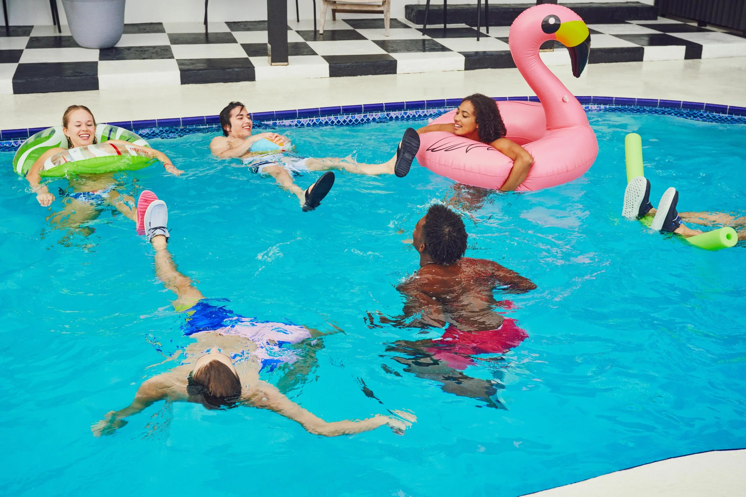 SS24_HEYDUDE_DG_SB 21.jpg