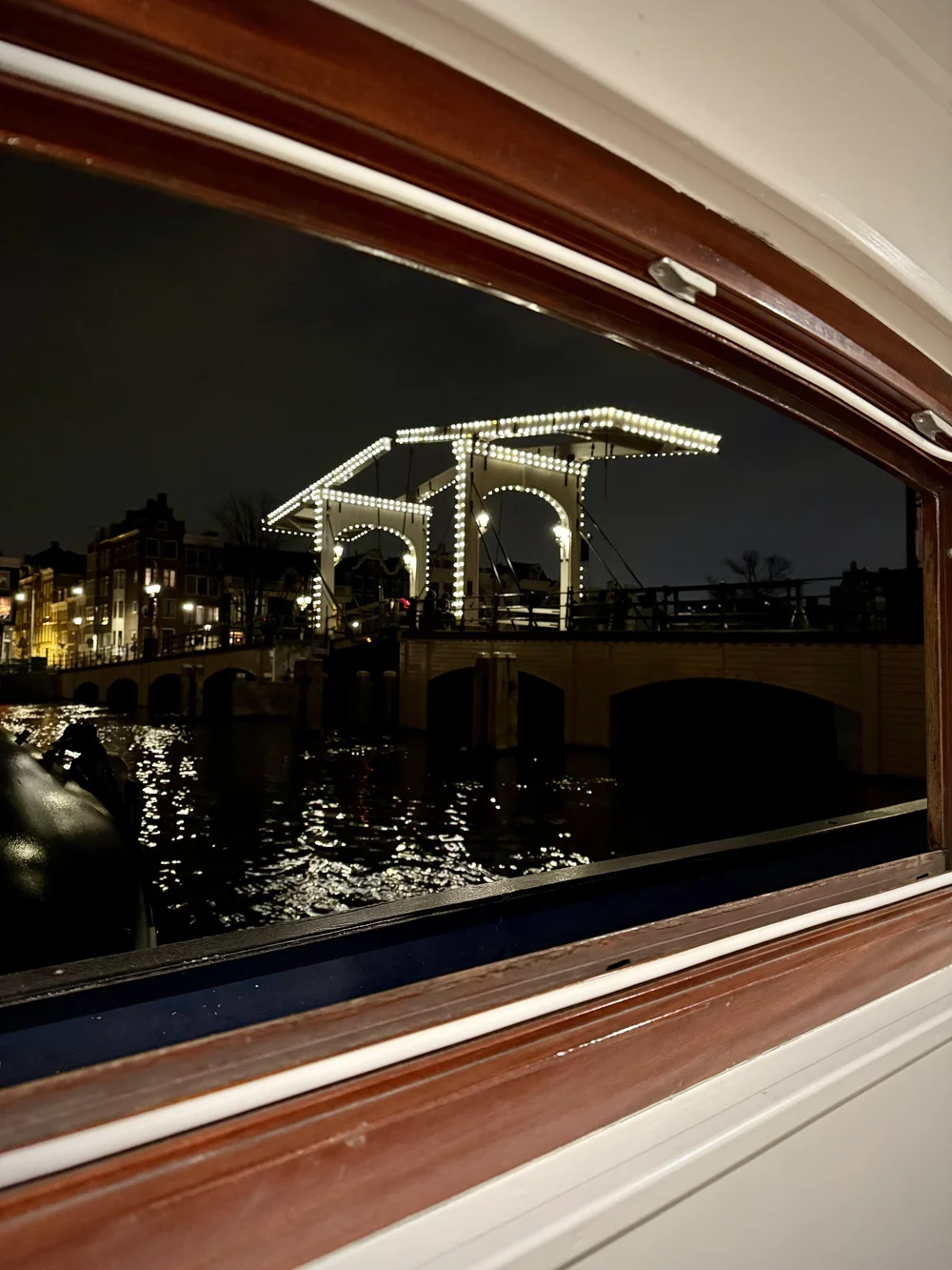 skinny-bridge-amsterdam