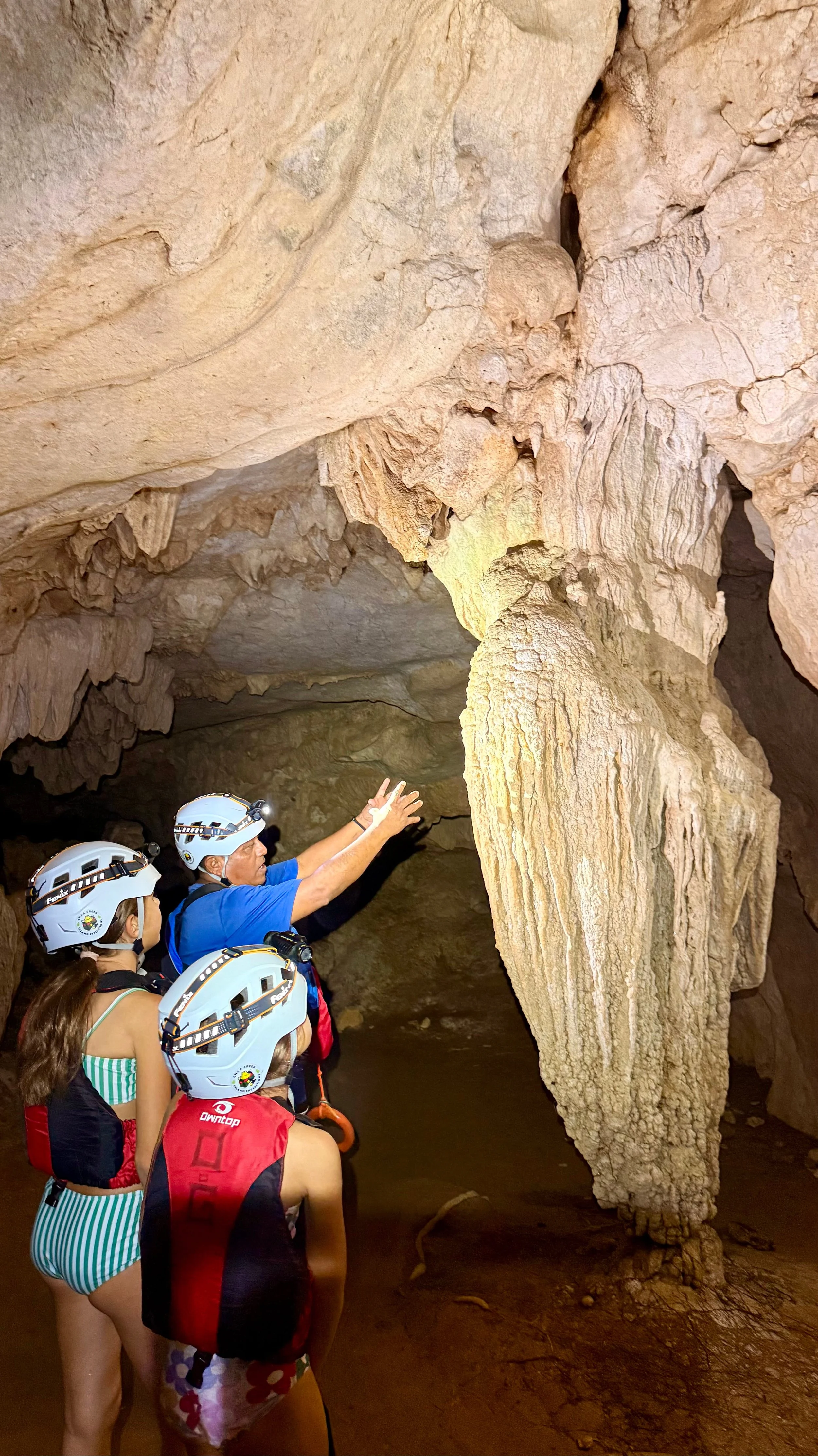 caves_Belize