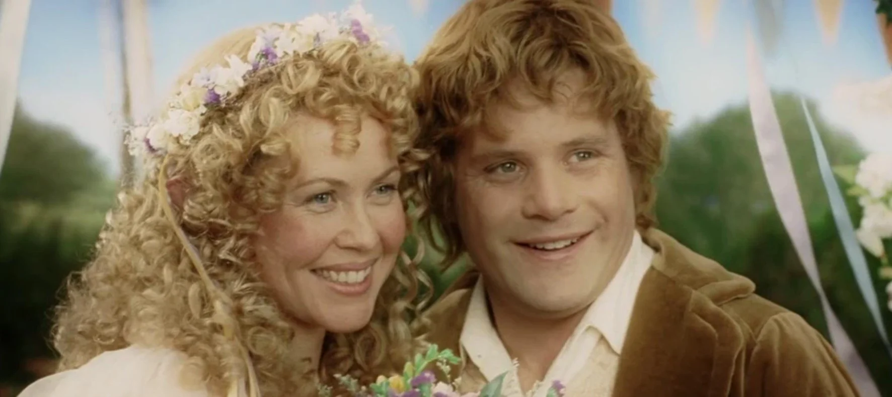 image still of Samwise and Rosie at their wedding from The Lord of the Rings Trilogy