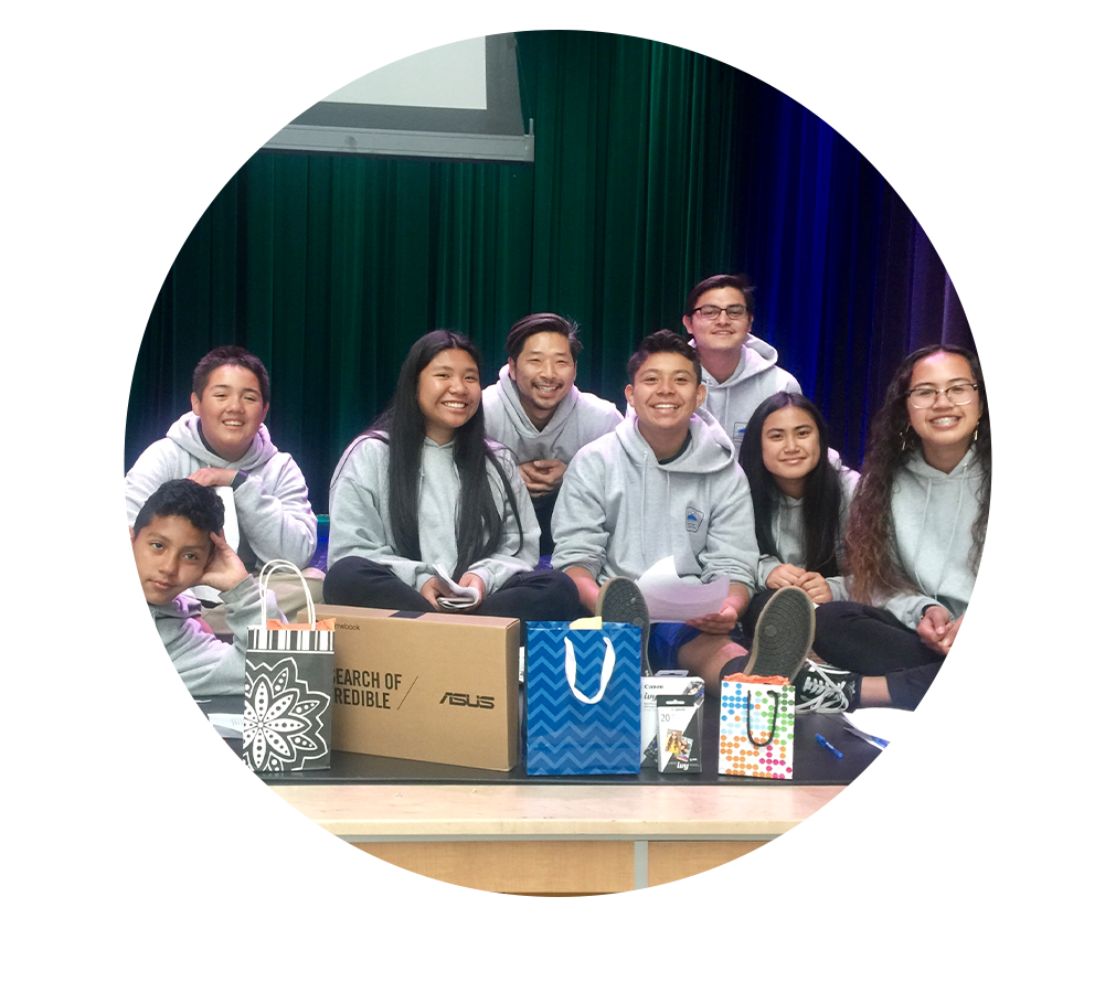 Timeline Photos-2017_circle.png