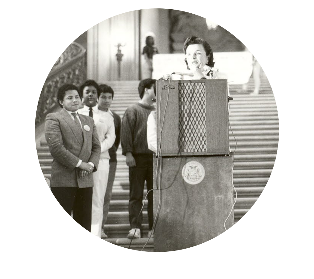 Timeline Photos-1983_circle.png