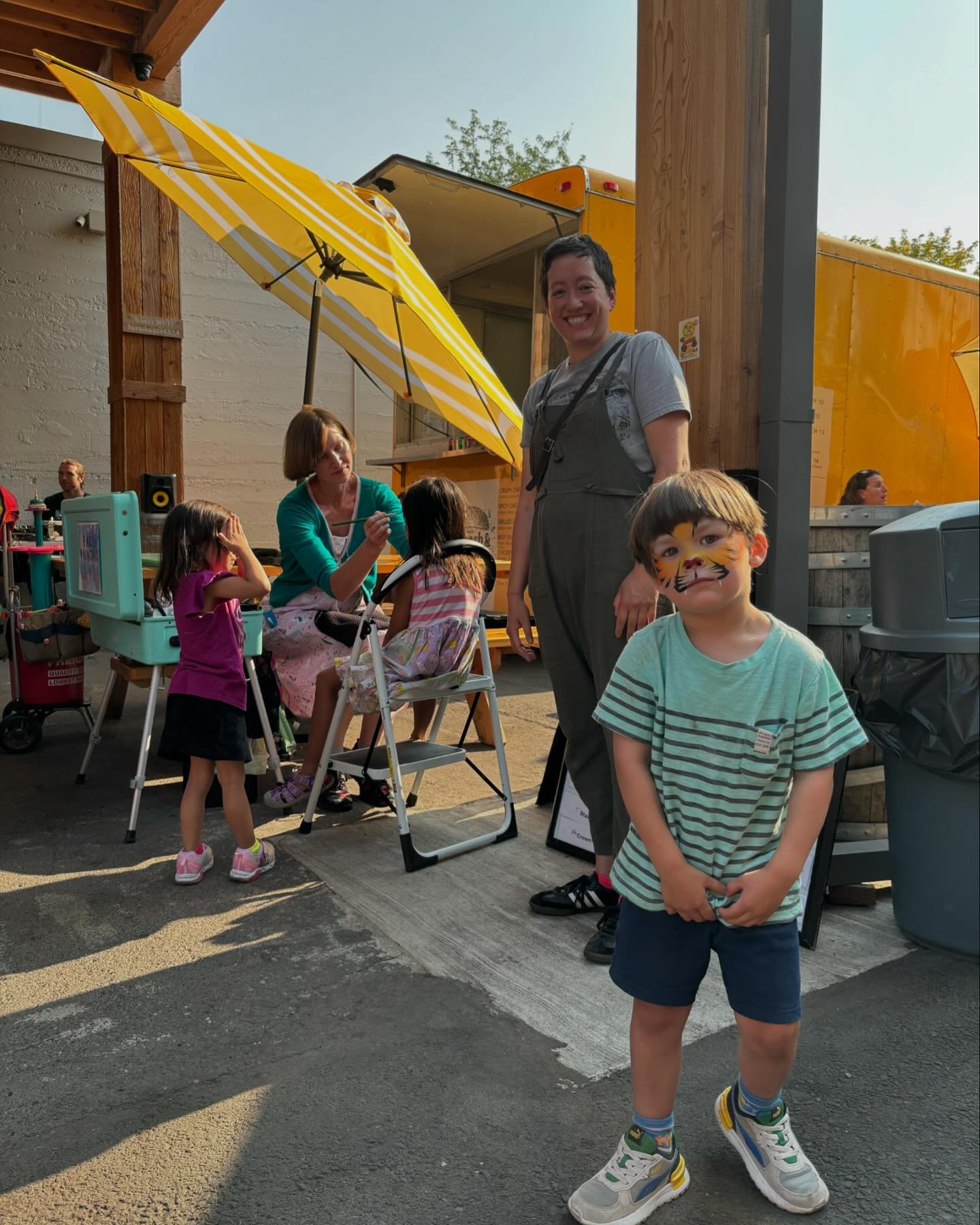 Fun in the sun, our Farmhouse Summer Fest is in full swing! Face painting by @missjportland 🐯 

#facepainting #kidfriendlypdx #portlandsummer #sedivision