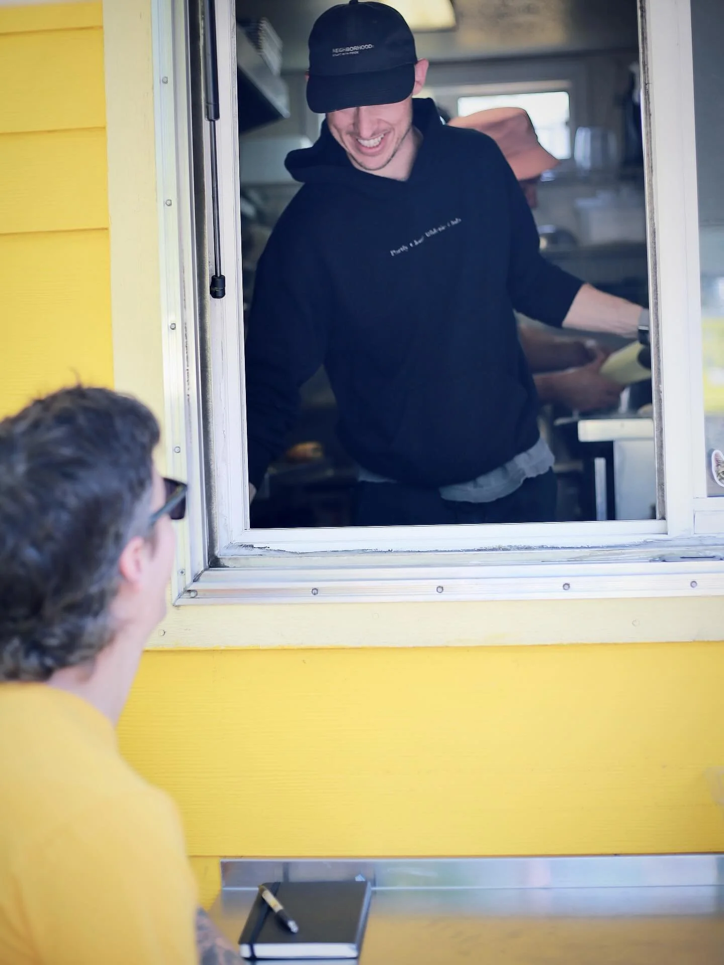 Hi friends, start your day with a smile! Not to mention next level breakfast sandos and coffee from @sunrisecopdx Opening at 8am, we&rsquo;ll see you soon!

#breakfastsando #pdxcoffee #pdxbreakfast #mostimportantmeal #seportland