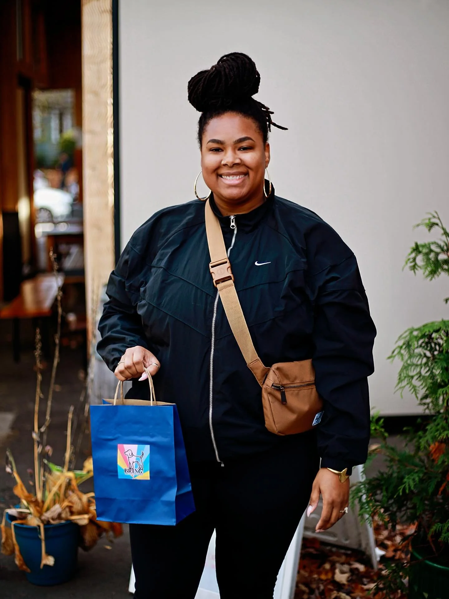 Shop local and support your community this holiday season. @bring_treats_for_dogs has the goods for all of your animal lover friends! 🐶💕

#shoplocalpdx #shopsmallpdx #pdxcommunity