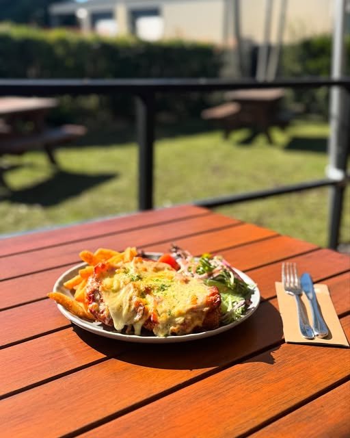 Chicken-Parmy.jpg