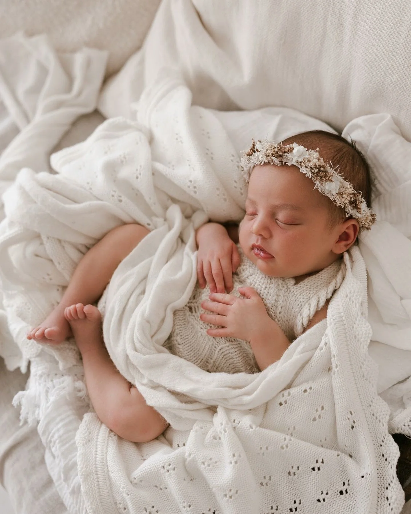 Going through my galleries of 2025 and realising, I need to post more of my beautiful clients, so this is me posting the beautiful family of Shania &amp; Bruce. 

Thank you to all of you who love my work and continue to do so. ❤️

#taupophotographer 