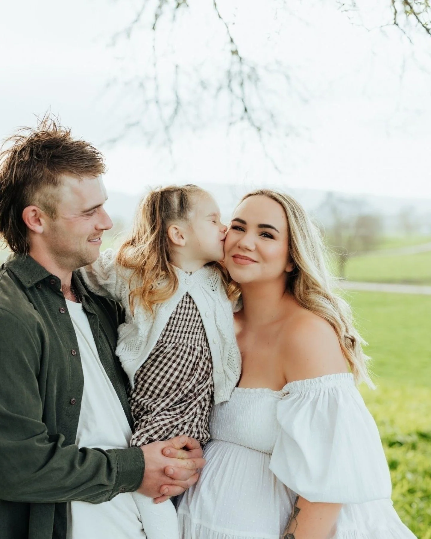 Laura and Cam invited me out to their family farm, to capture the last few moments of a family of 3, before welcoming their wee boy into the world.  I had the best time with their adorable daughter and her cheekiness, butter wouldn't melt.  Can not w