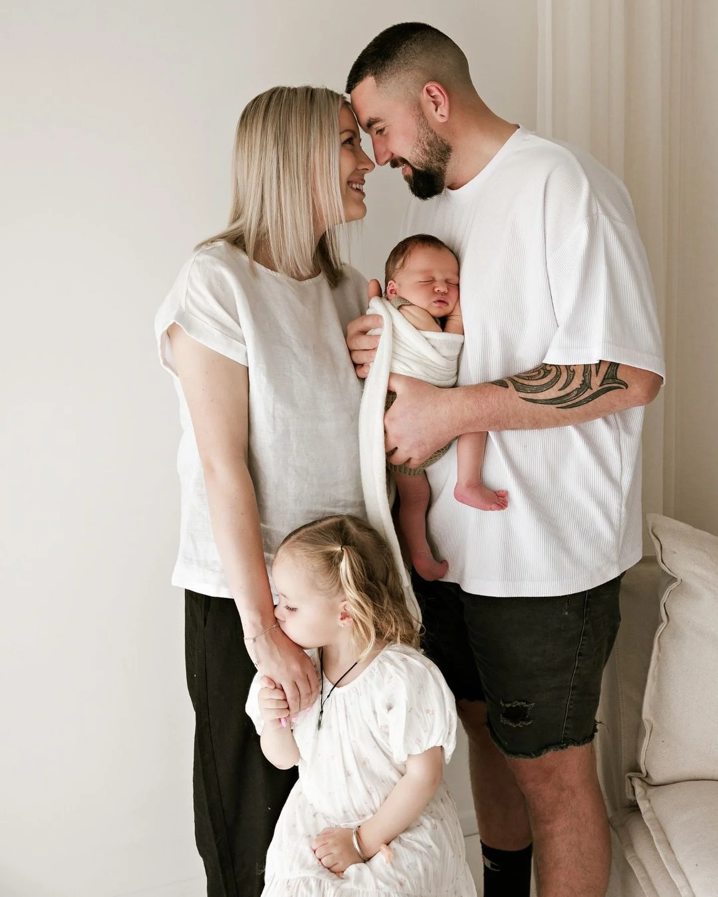 Time is a thief they say, how incredibly beautiful is it to watch our children grow. 

I spent the morning a wee while ago now with this loving family. It fills my cup so much doing what I love ❤️ 

From my heart to yours 🥰

@josie_vanlit  @xavierra