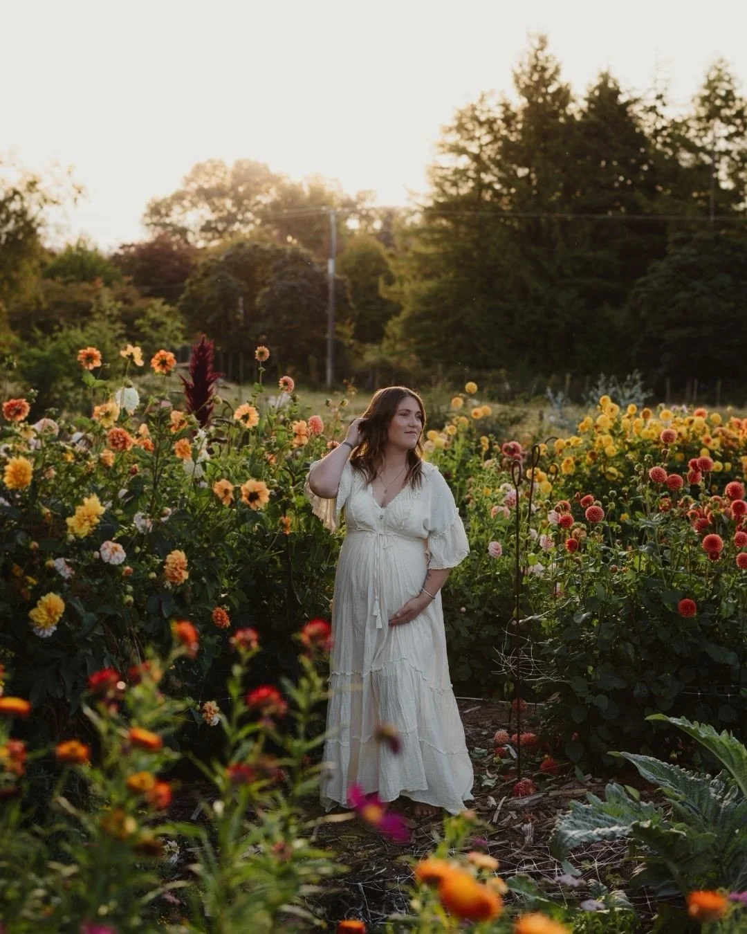 Beautiful Courtney 🤍 Thank you for being my wildwood mumma for a vision I have longed to create. My cup  was so full after our time together and it felt so good to give back to a loving mum who has never been in front of the camera before. 

I can n