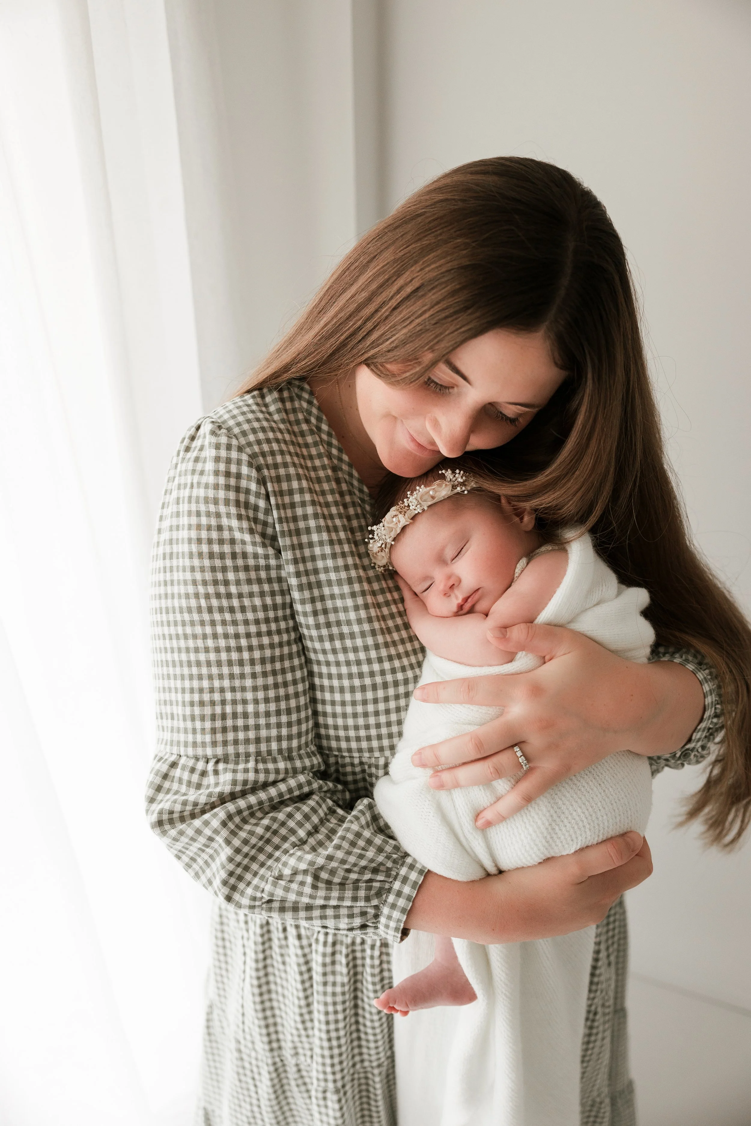 001_Jess & Harriet_Jessica Lee Photography Taupo.jpg