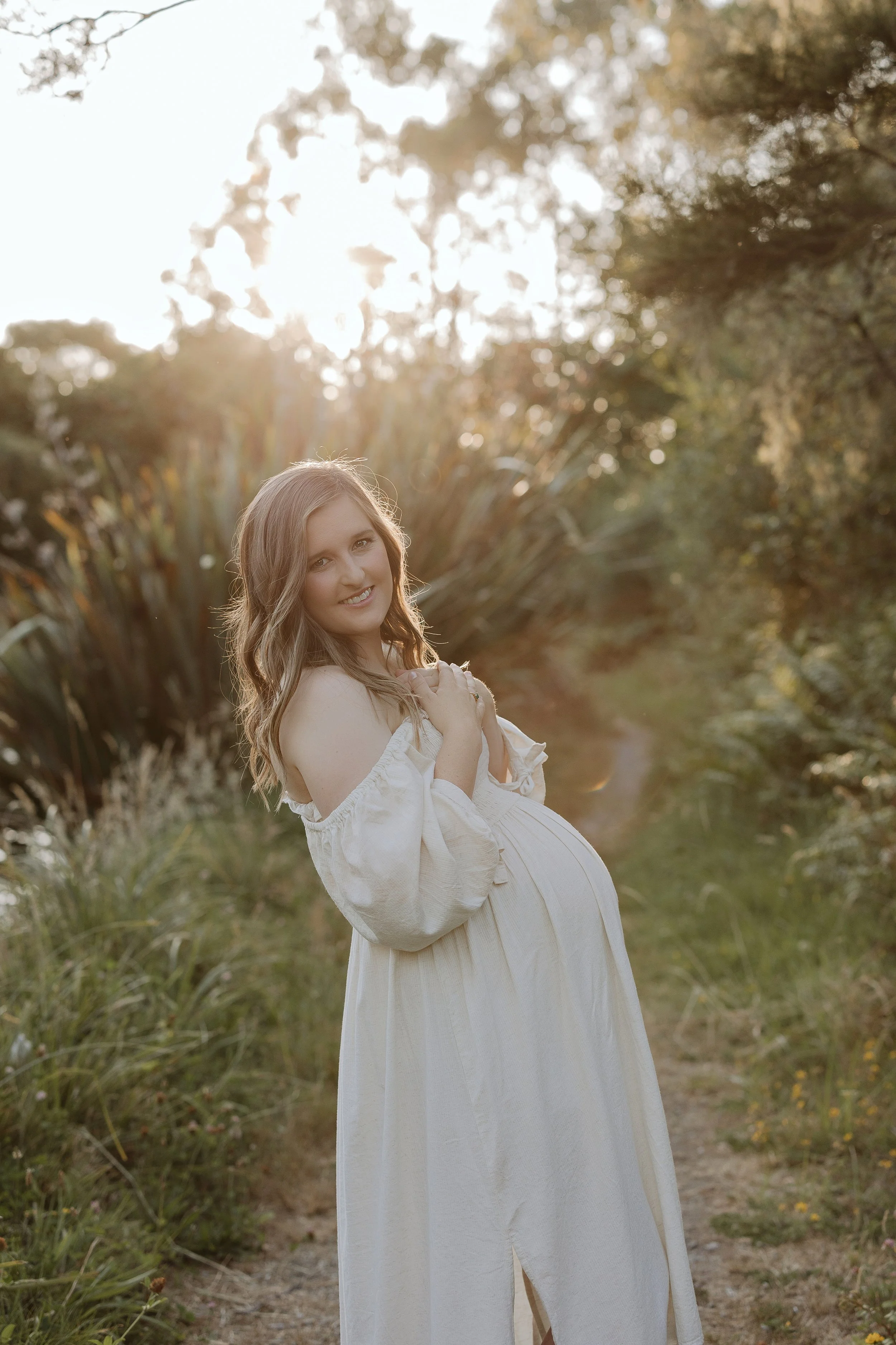 043_Sophie & Chris_Maternity  Session_Jessica Lee Photography_Taupo.jpg
