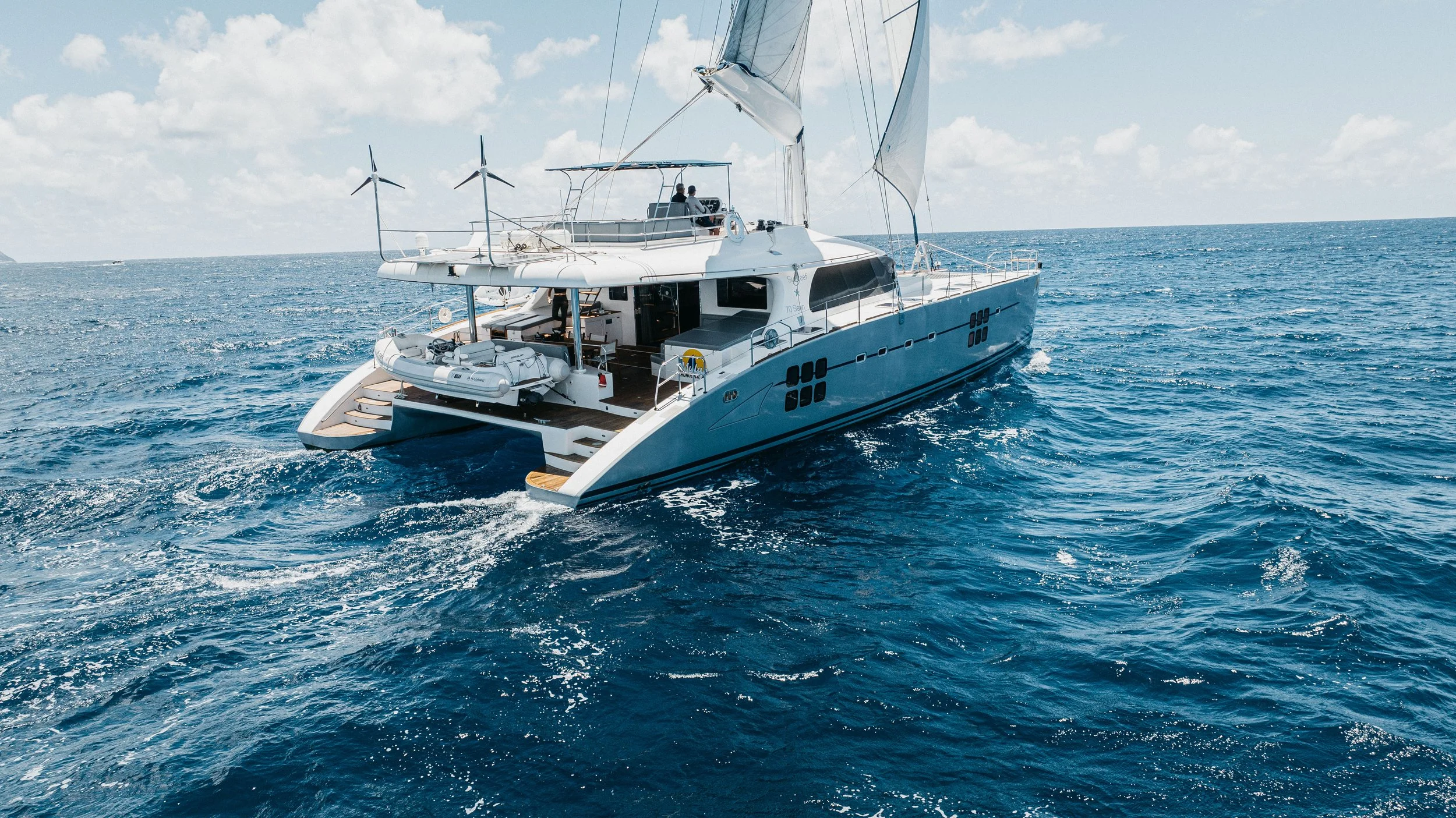 Mulan Luxury Private Yacht Charter