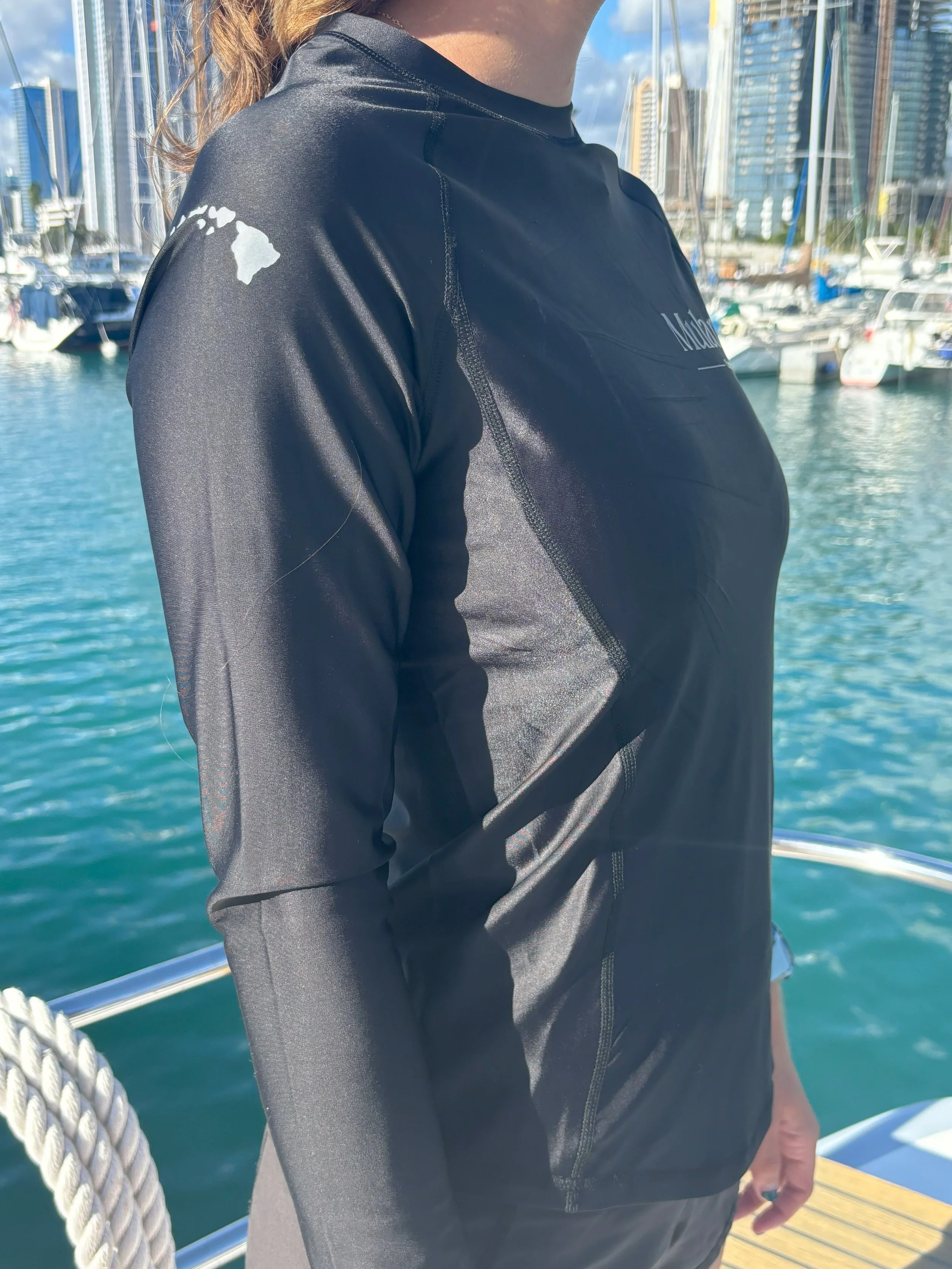 womens rashie side.jpeg